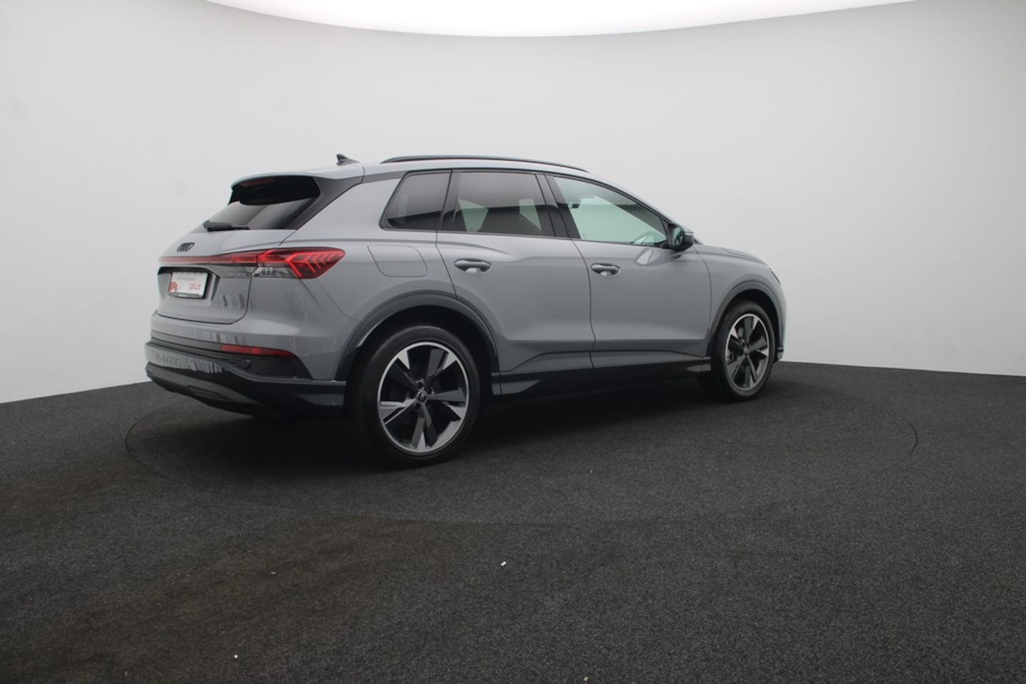Bild über Audi Q4 e-tron 45 e-tron - für weitere Informationen kontaktieren Sie den Audi Partner