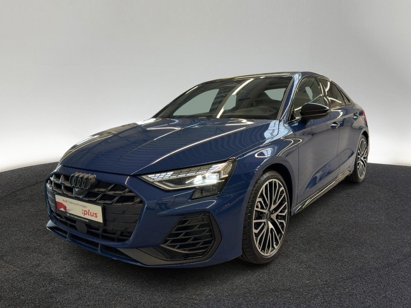 Bild über Audi S3 Limousine TFSI quattro S tronic - für weitere Informationen kontaktieren Sie den Audi Partner
