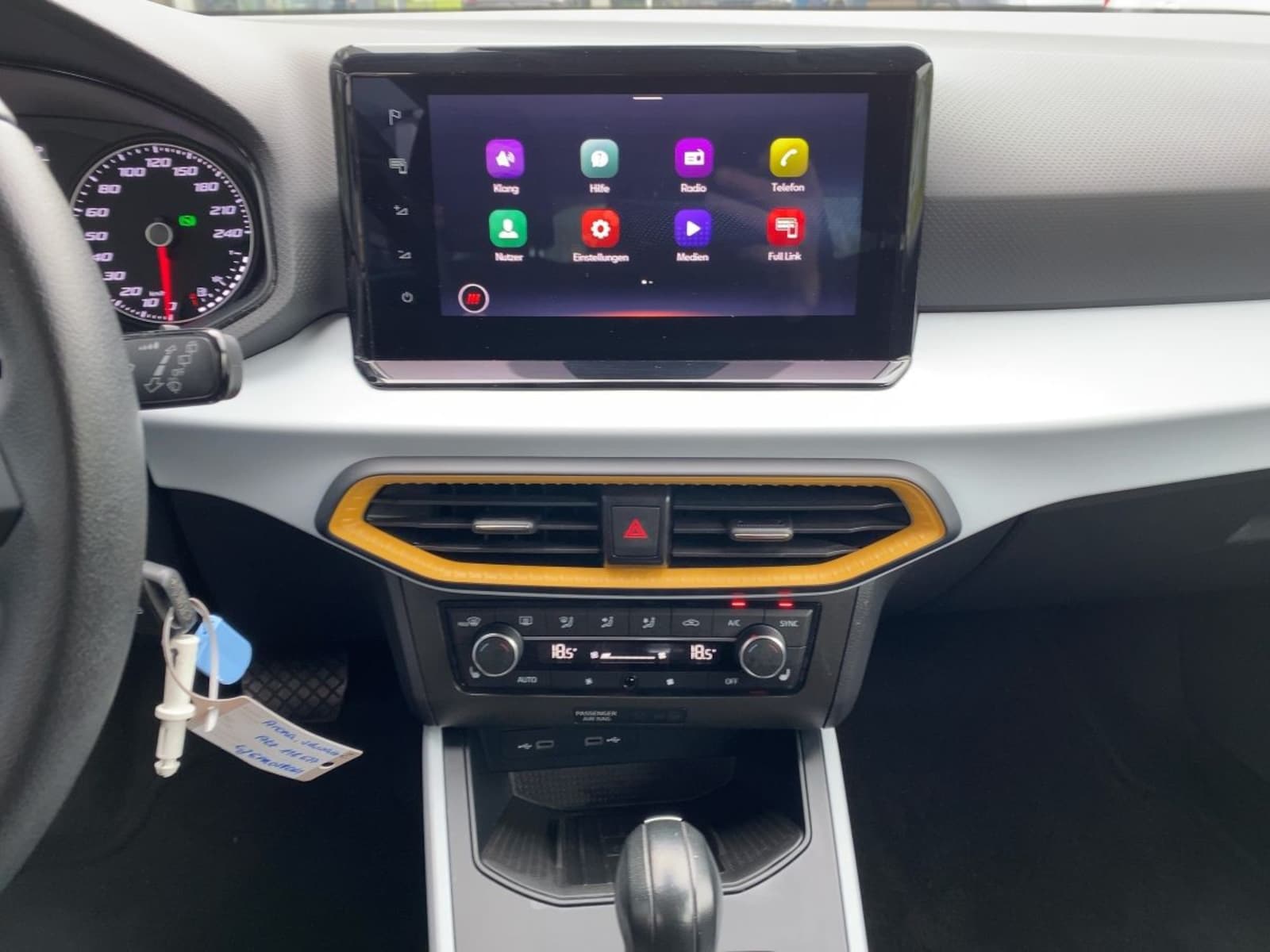 SEAT Arona – Bild 12