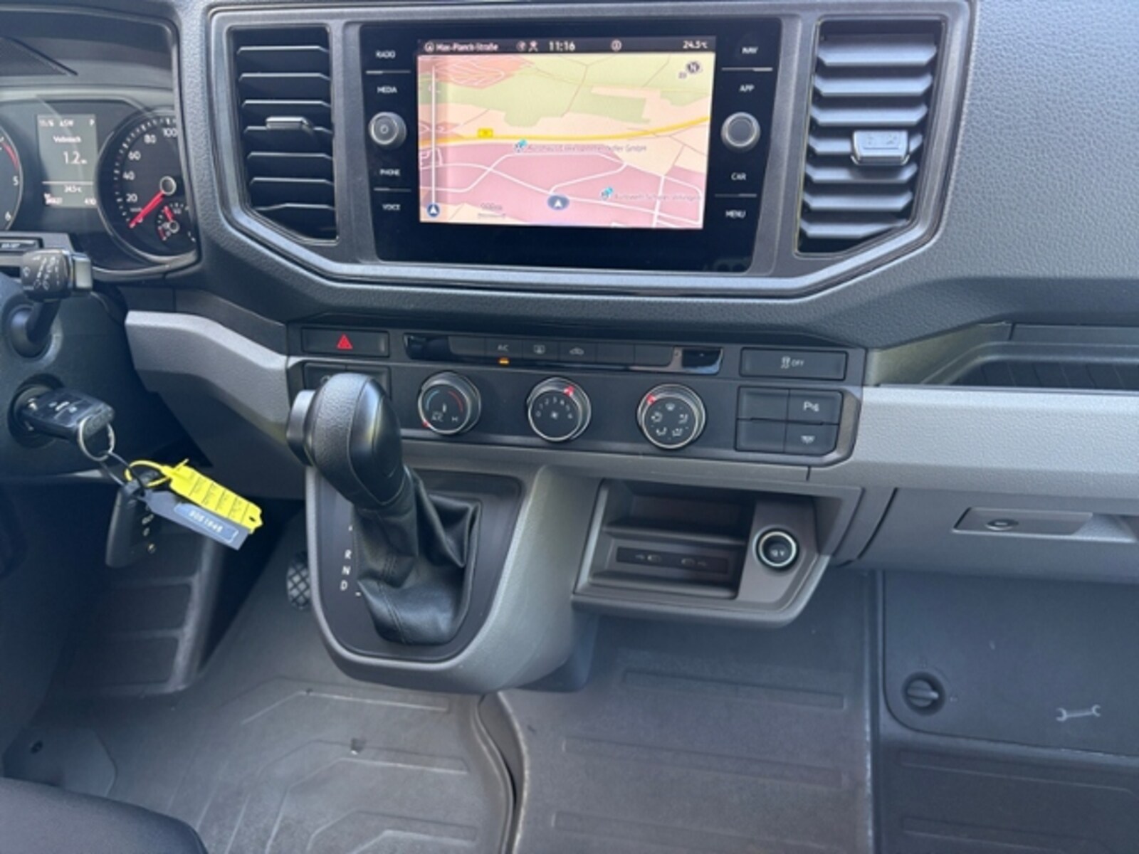 Volkswagen Crafter Kasten langer Radstand – Bild 15