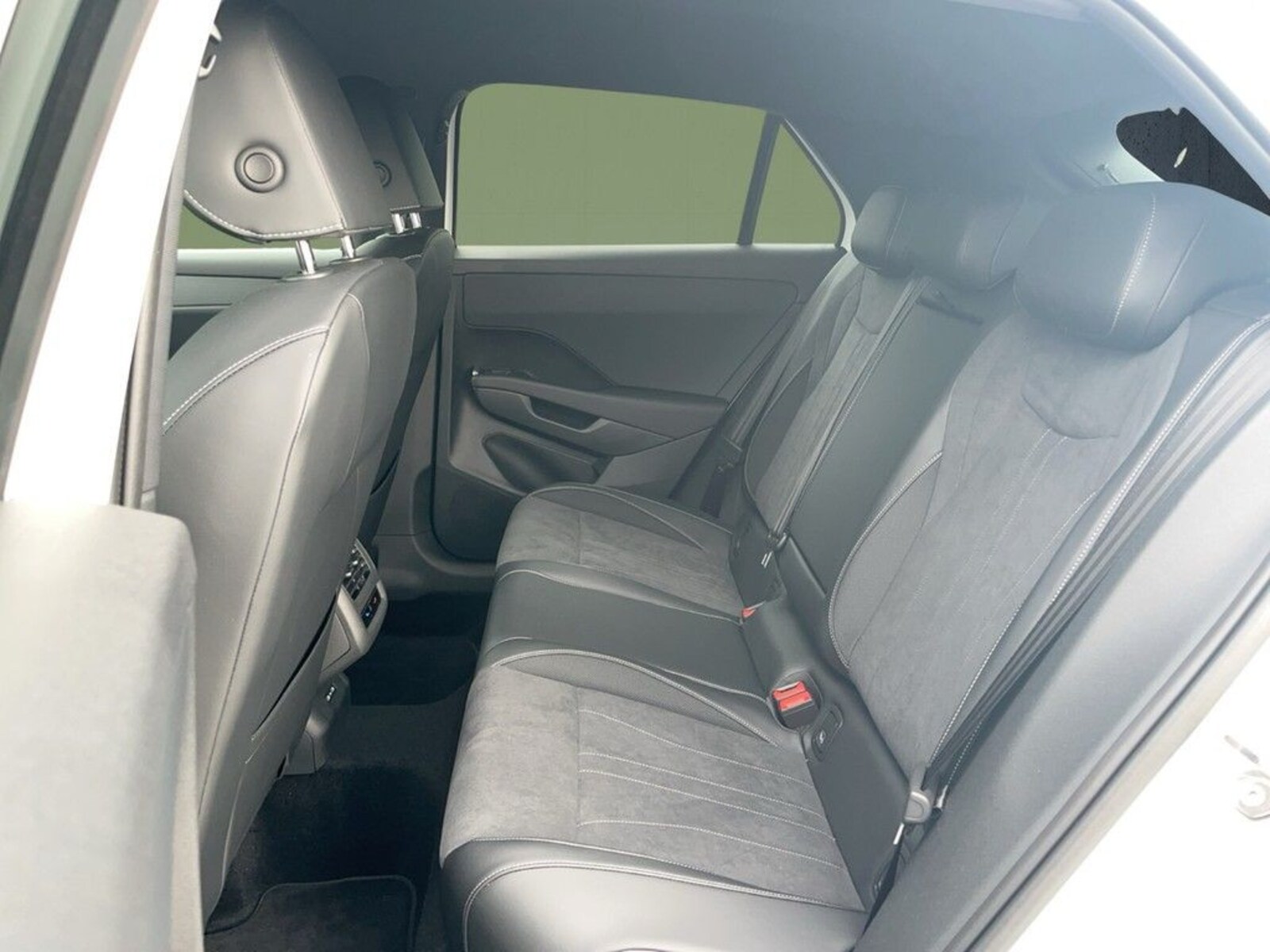 Volkswagen T-Roc – Bild 13