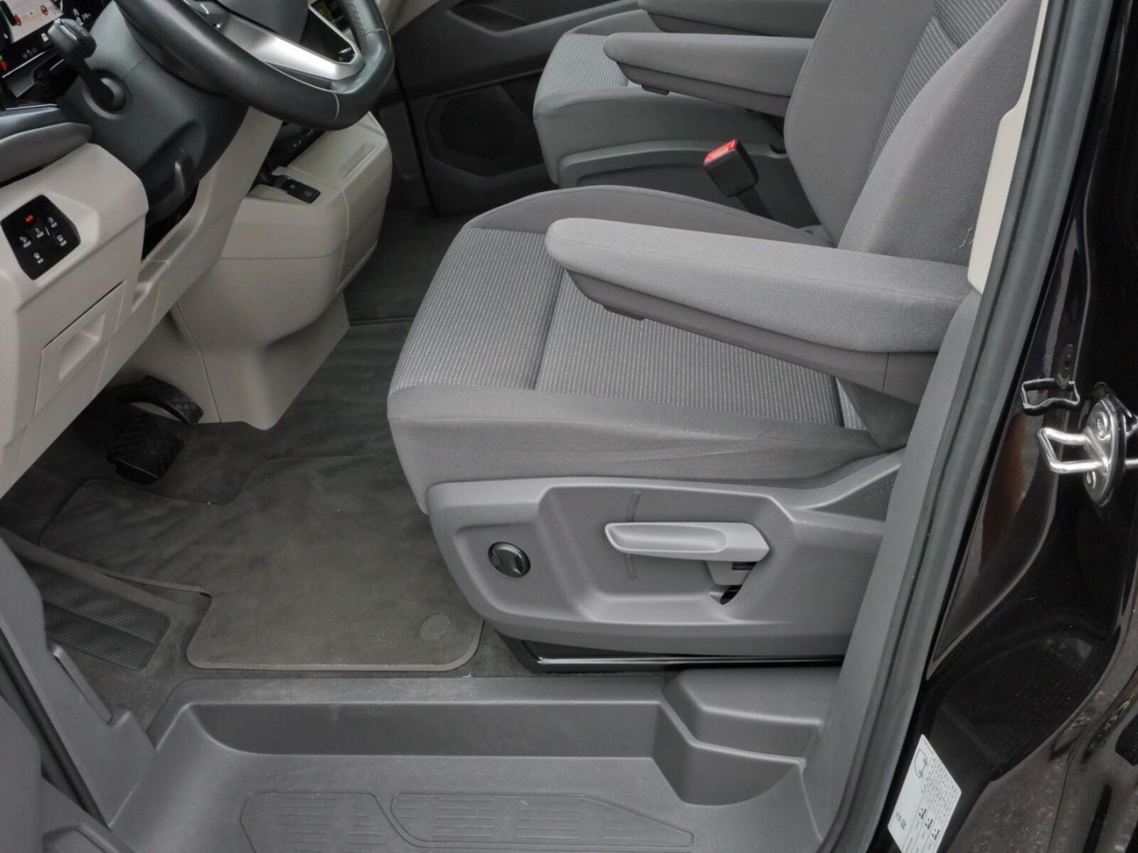 Volkswagen Multivan – Bild 22