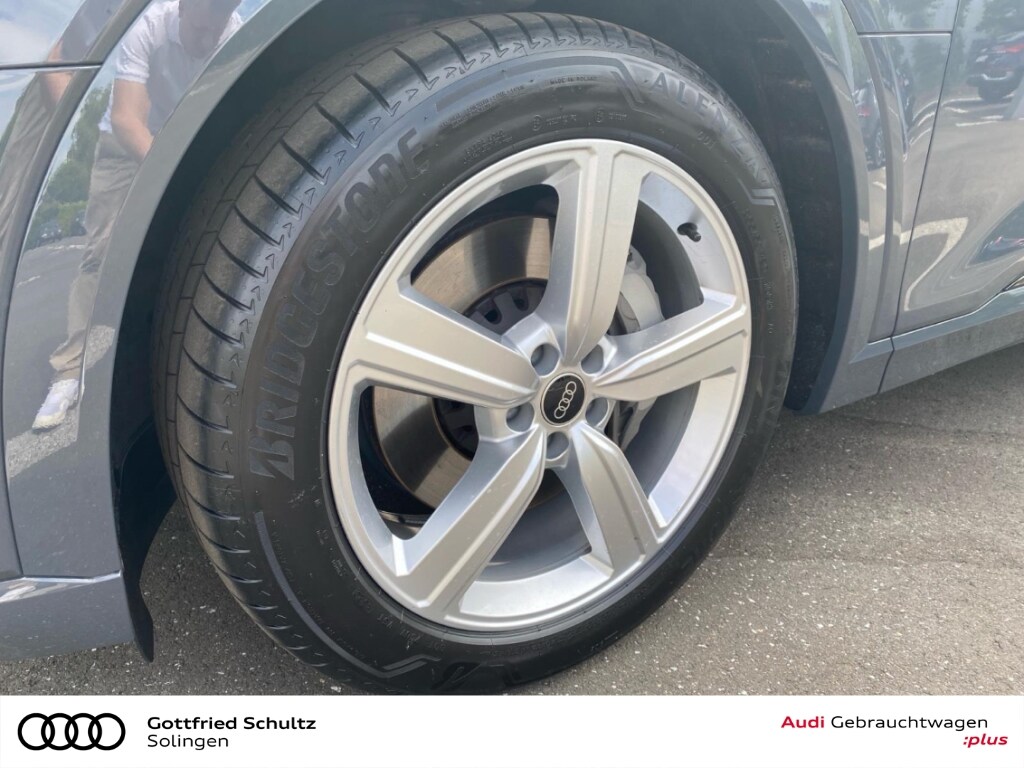 Image about Audi Q8 e-tron S line 50 e-tron quattro