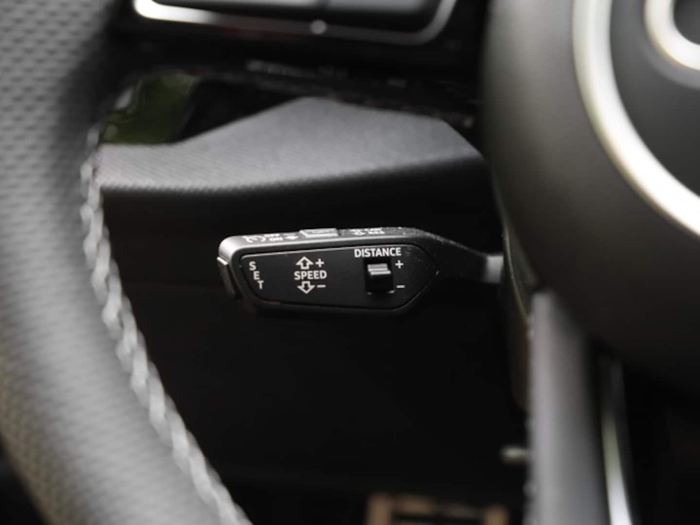 Bild über Audi A3 allstreet 35 TDI S tronic - für weitere Informationen kontaktieren Sie den Audi Partner