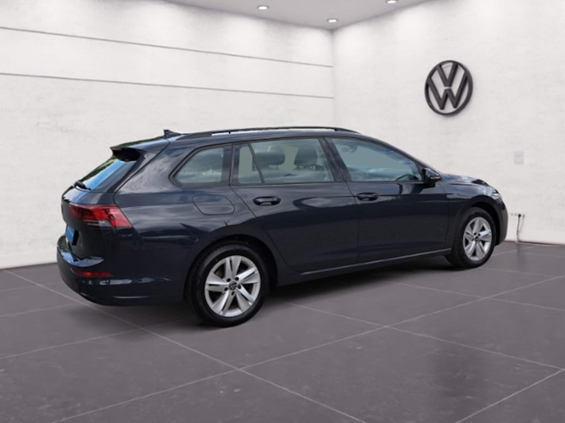 Volkswagen Golf Variant Life