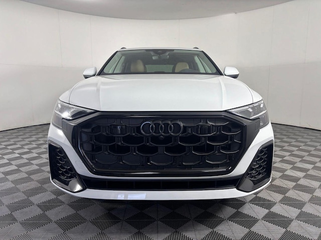 2026 Audi Q8