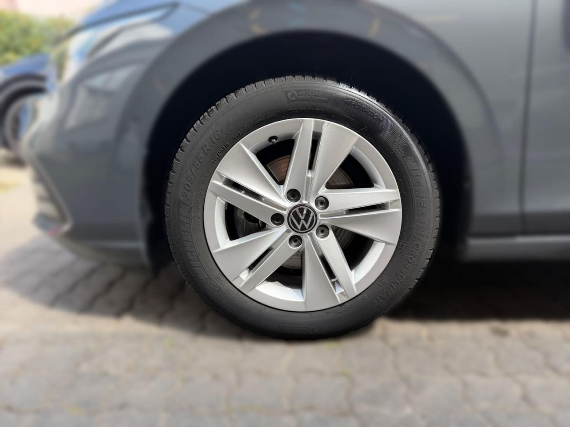 Volkswagen Golf Life