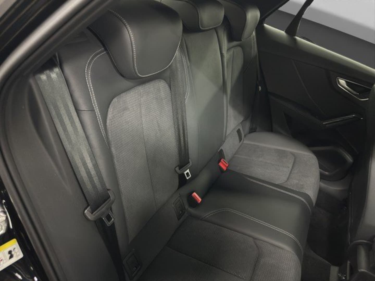Bild über Audi Q2 S line 35 TFSI S tronic - für weitere Informationen kontaktieren Sie den Audi Partner
