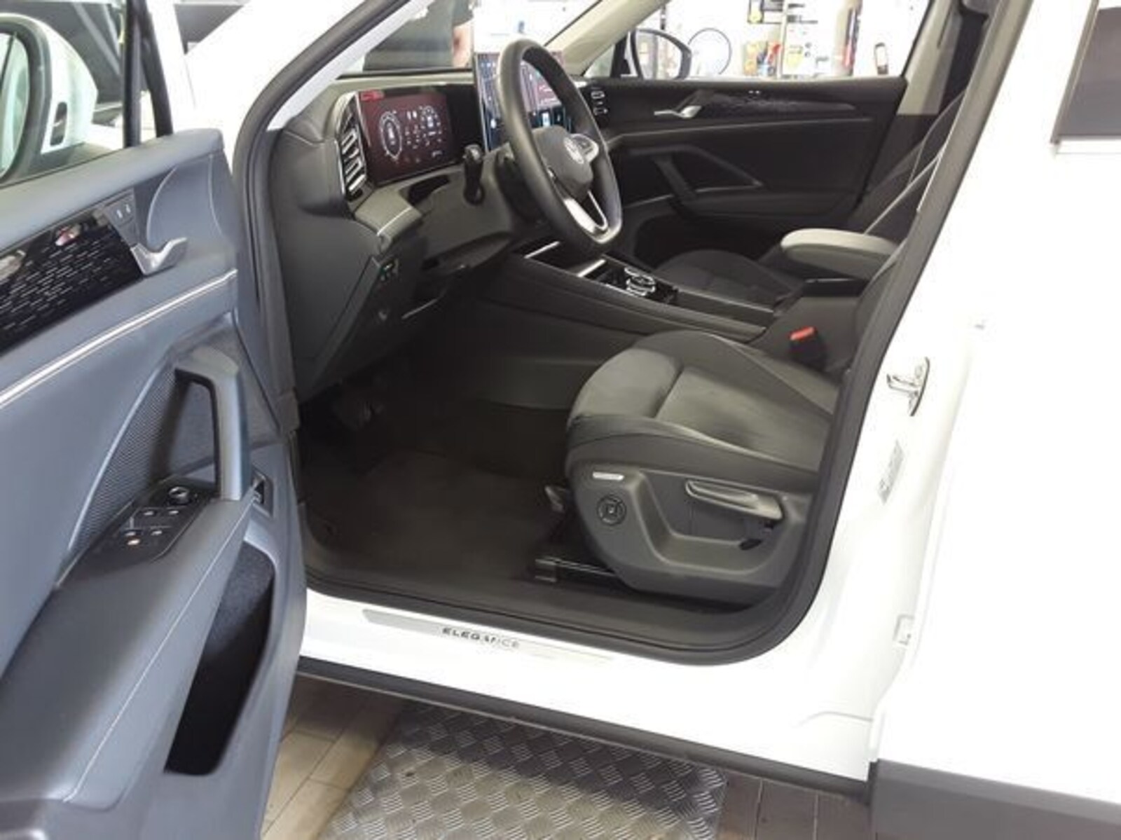 Volkswagen Tiguan – Bild 4