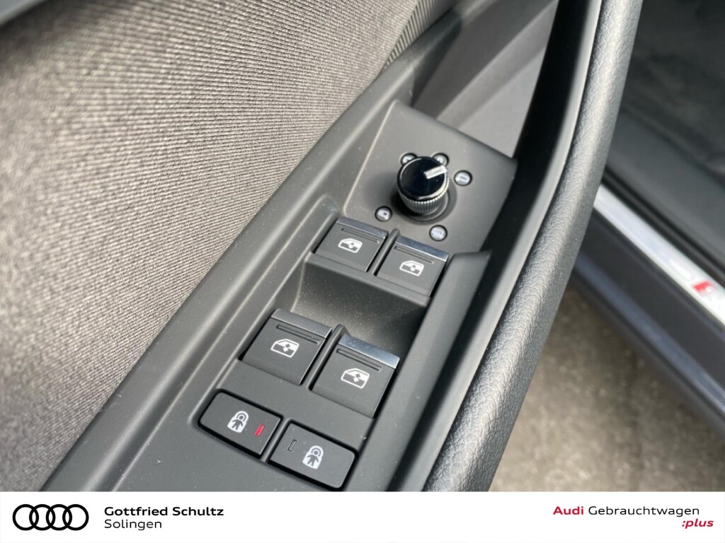 Image about Audi Q8 e-tron S line 50 e-tron quattro