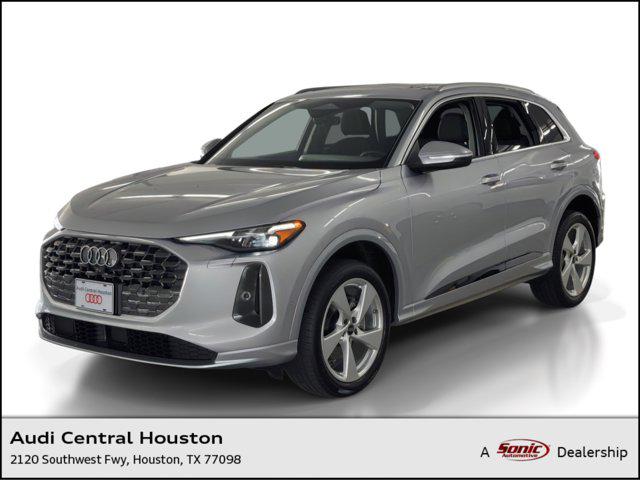 2025 Audi Q5 40 Premium Plus's photo