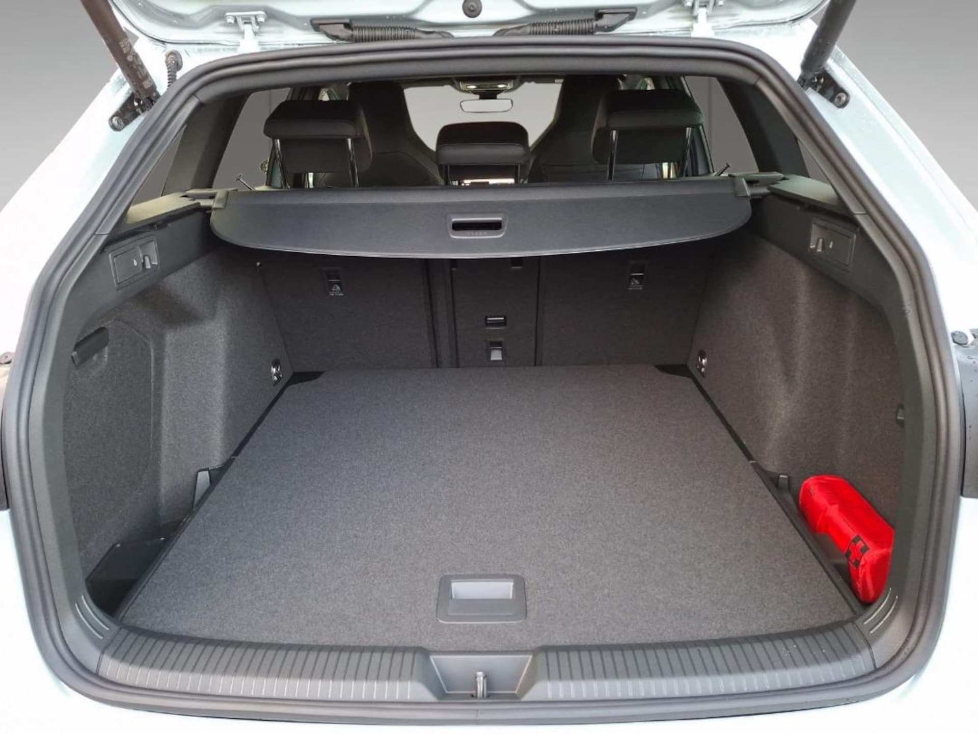 Volkswagen Golf Variant R-Line