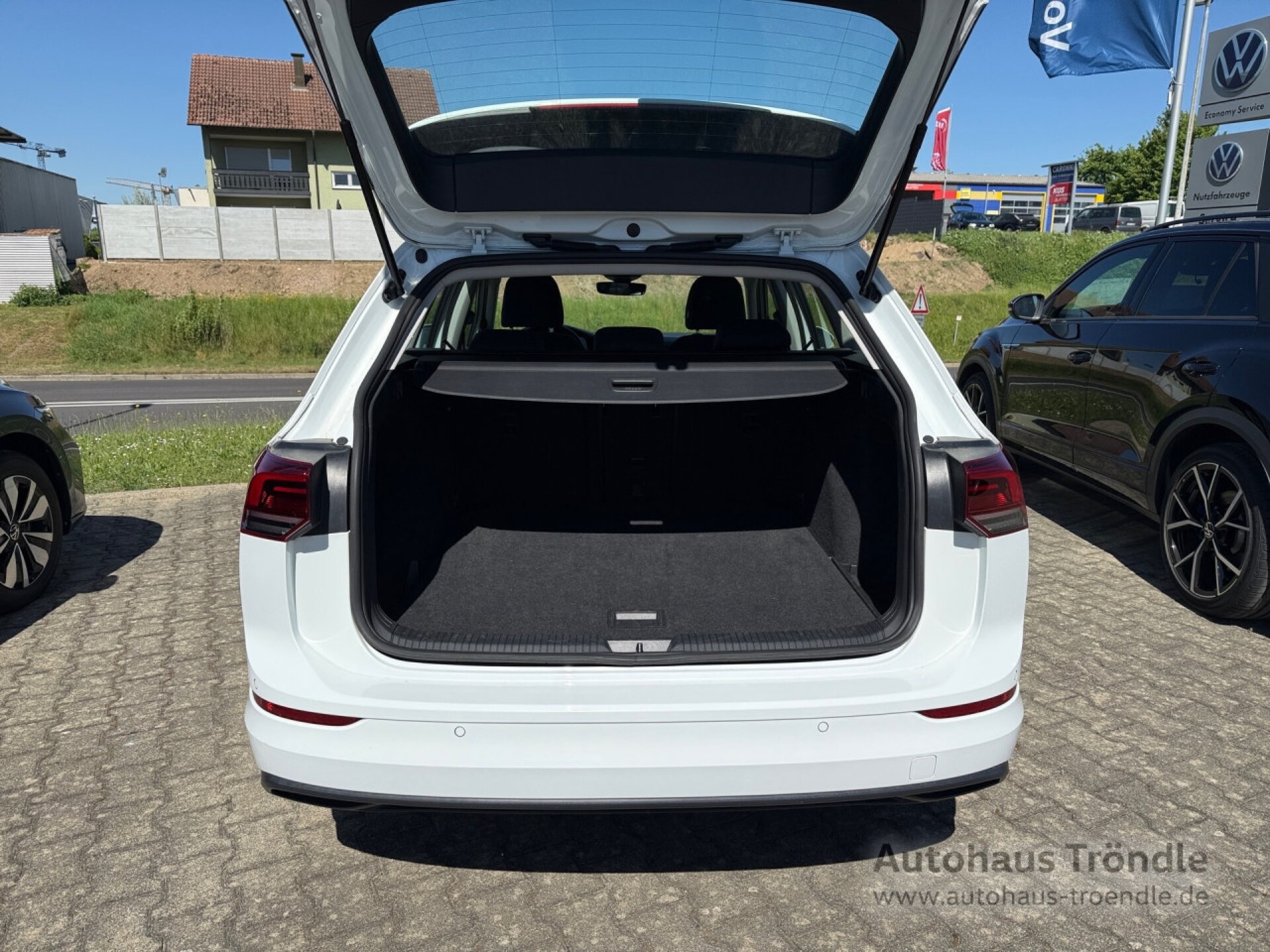 Volkswagen Golf Variant Life
