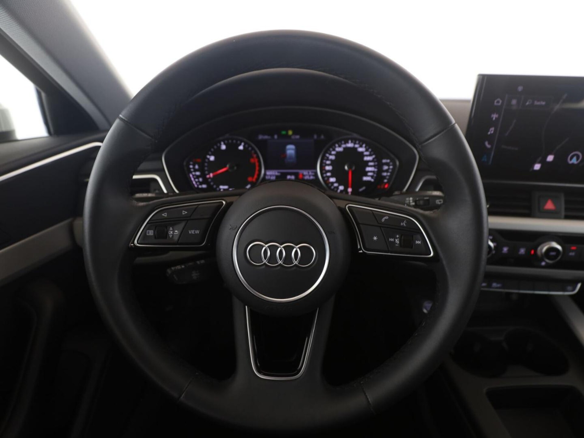 Audi A4 Avant S line