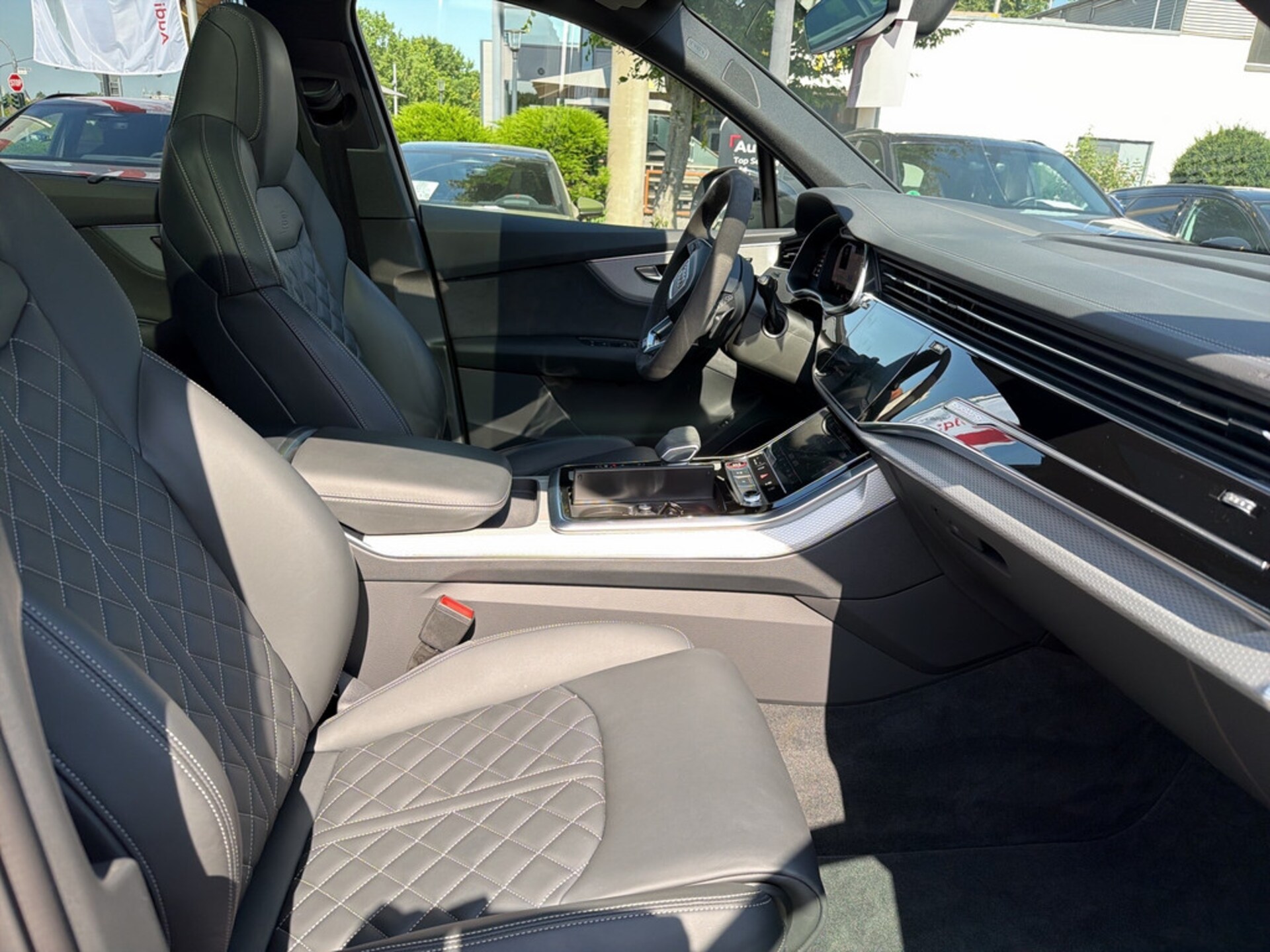 Audi SQ7 SUV