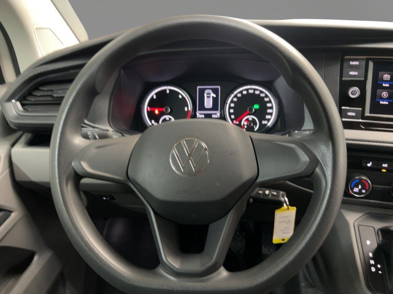 Volkswagen T6.1 Transporter Kasten kurzer Radstand – Bild 9