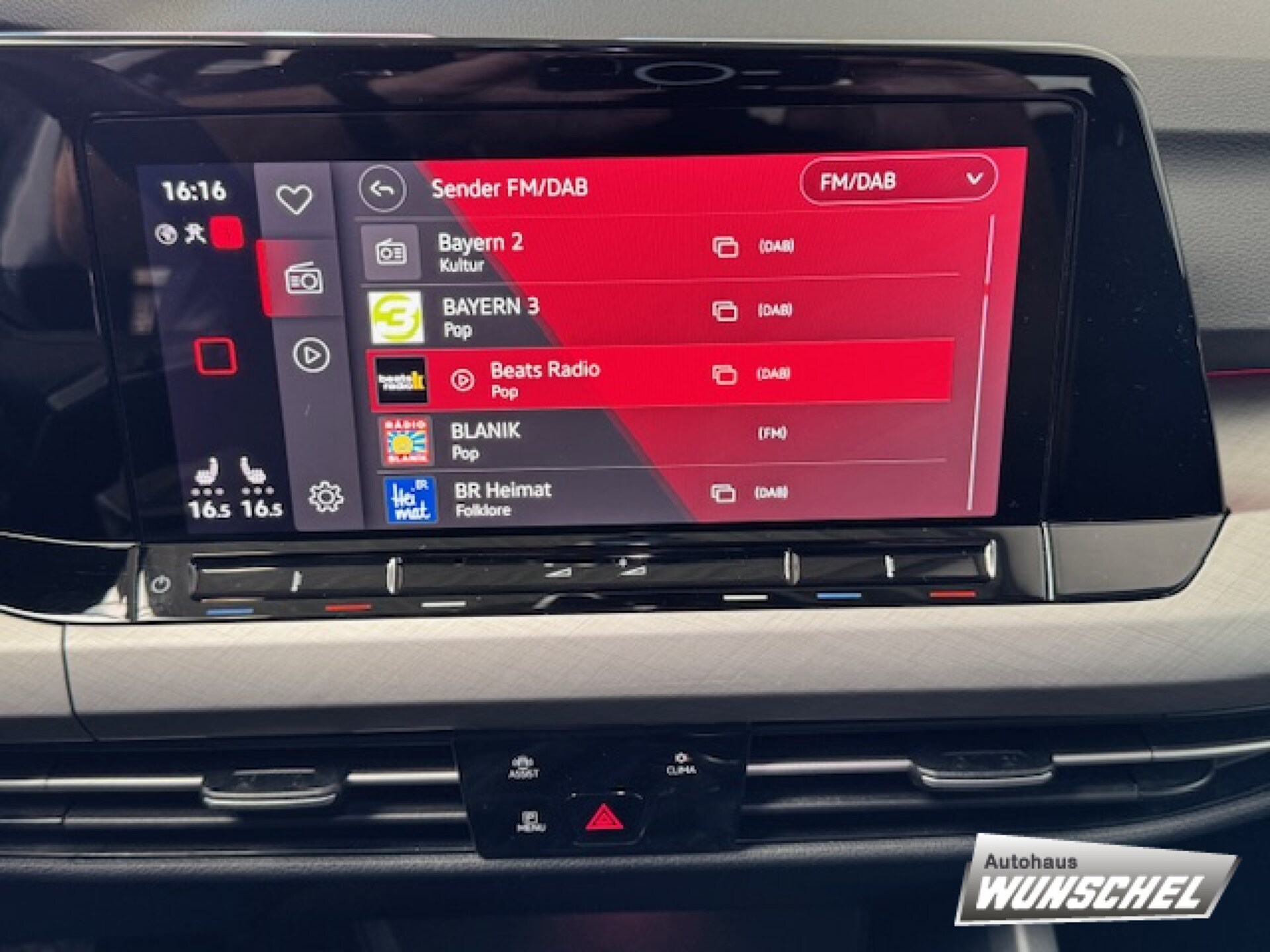 Volkswagen Golf Life
