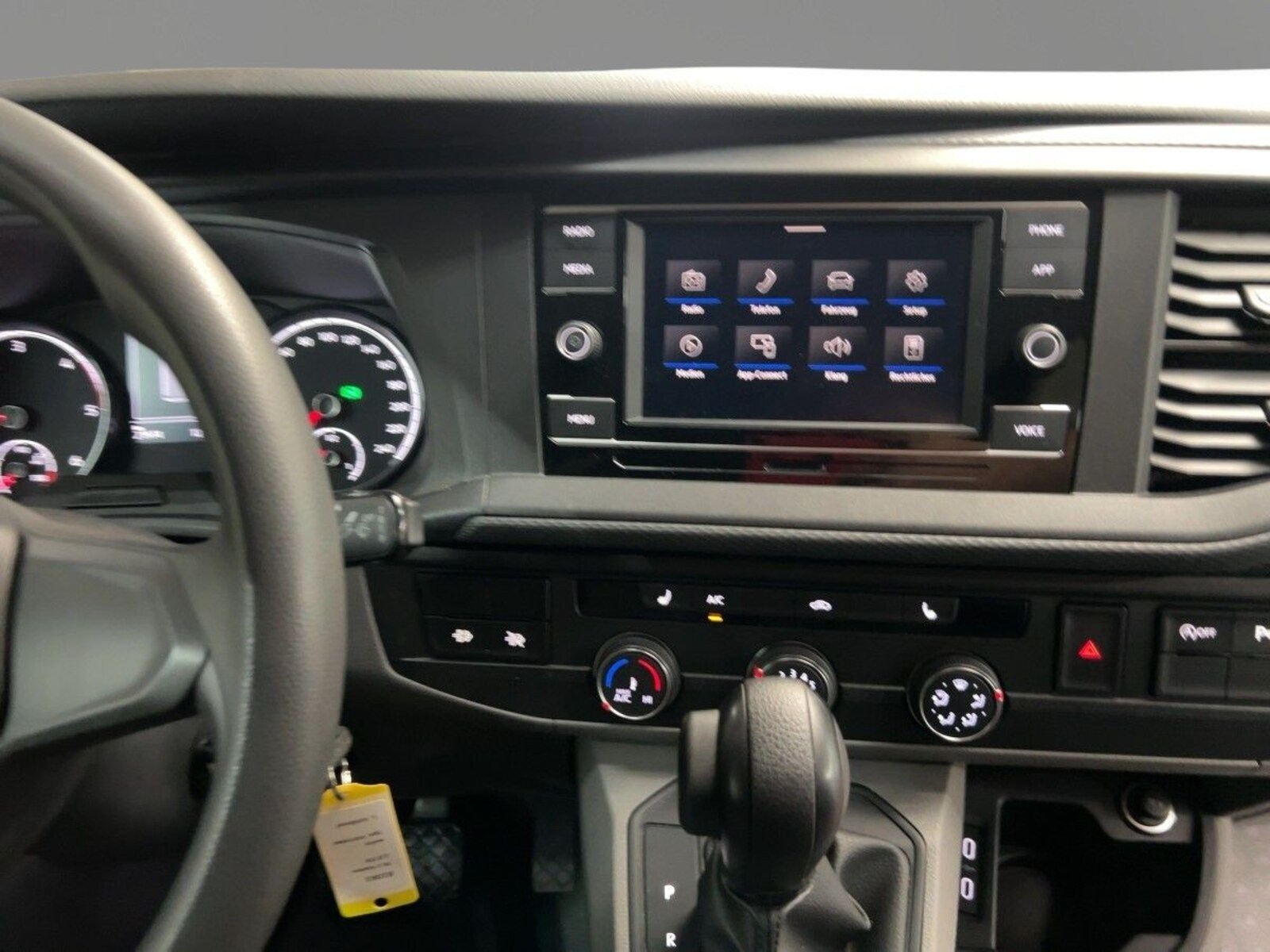 Volkswagen T6.1 Transporter Kasten kurzer Radstand – Bild 10