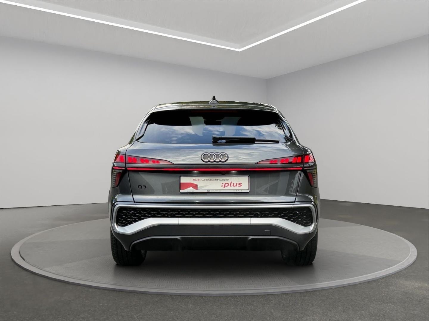Bild über Audi Q3 Sportback TFSI 110 kW S tronic - für weitere Informationen kontaktieren Sie den Audi Partner