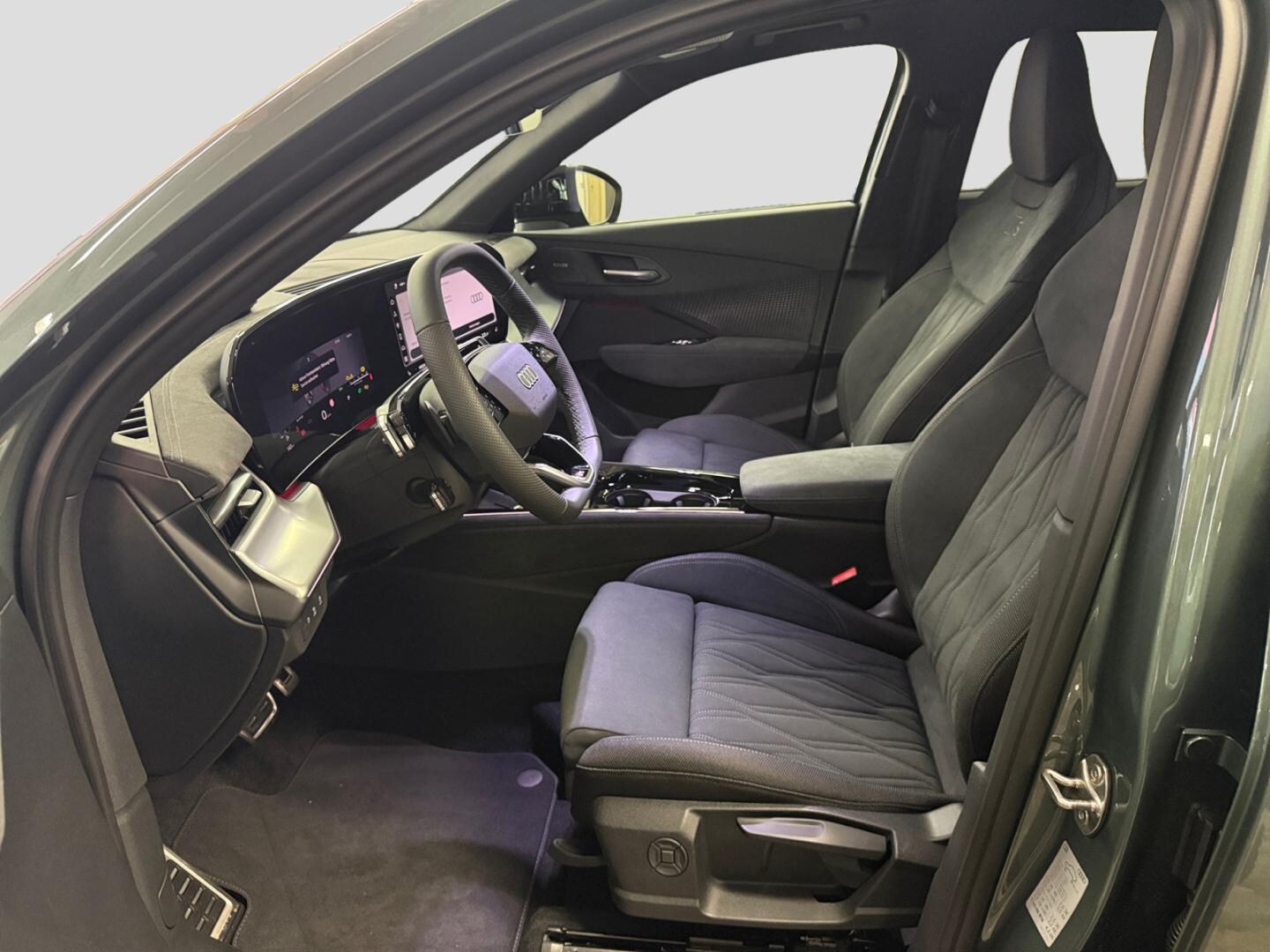 Bild über Audi Q3 SUV TDI 110 kW S tronic - für weitere Informationen kontaktieren Sie den Audi Partner
