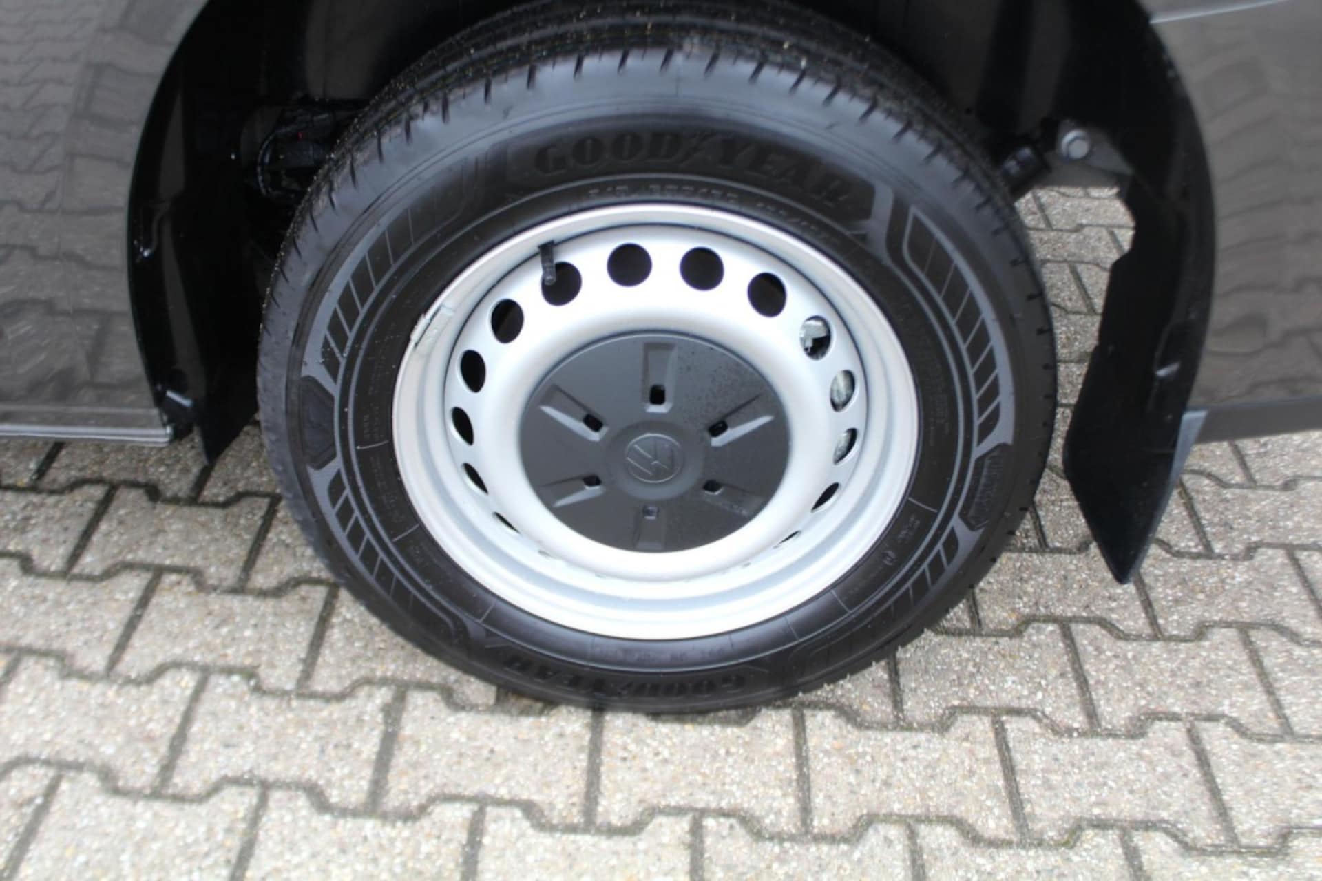 Volkswagen Transporter Kasten langer Radstand