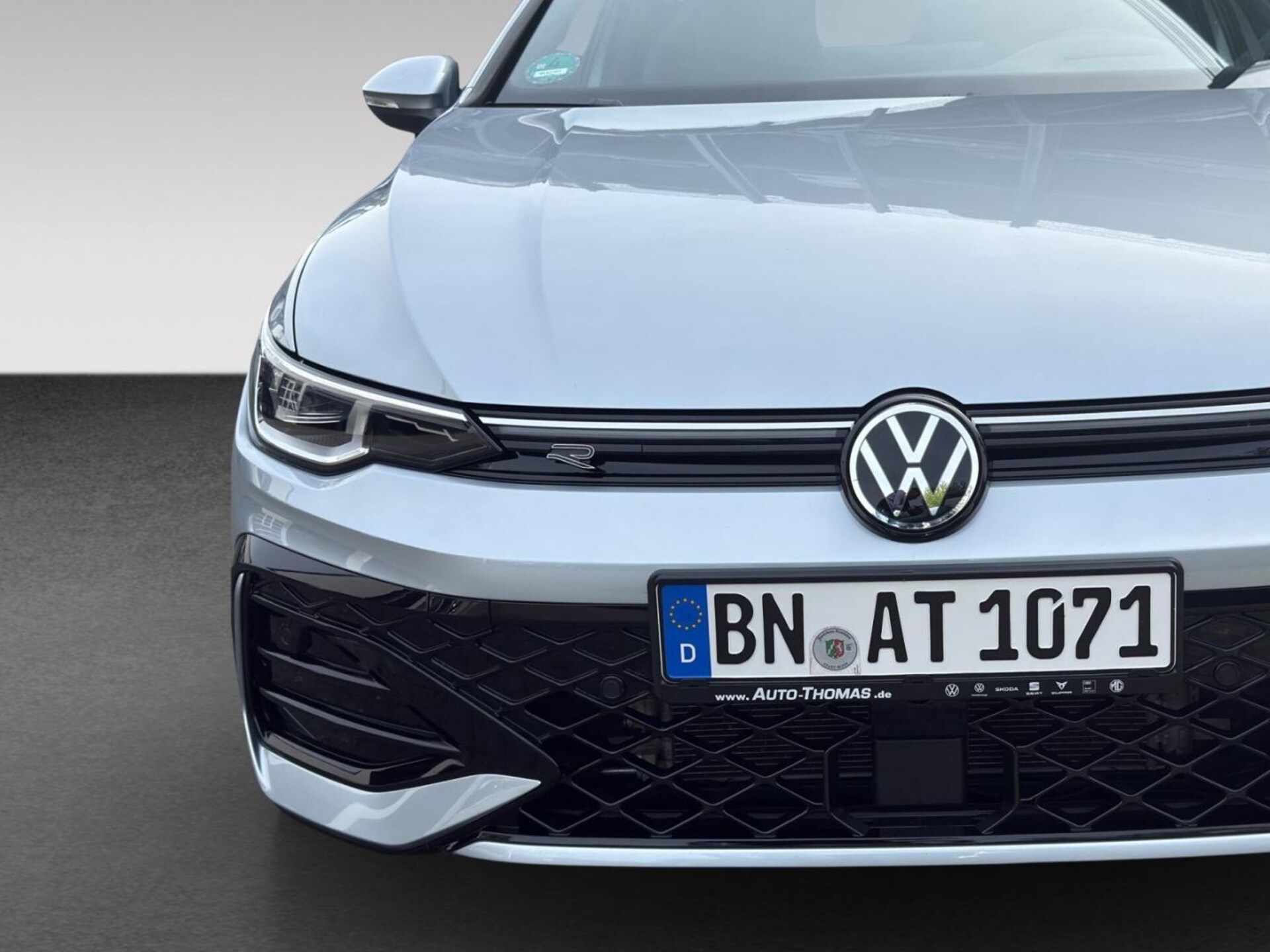 Volkswagen Golf Variant R-Line