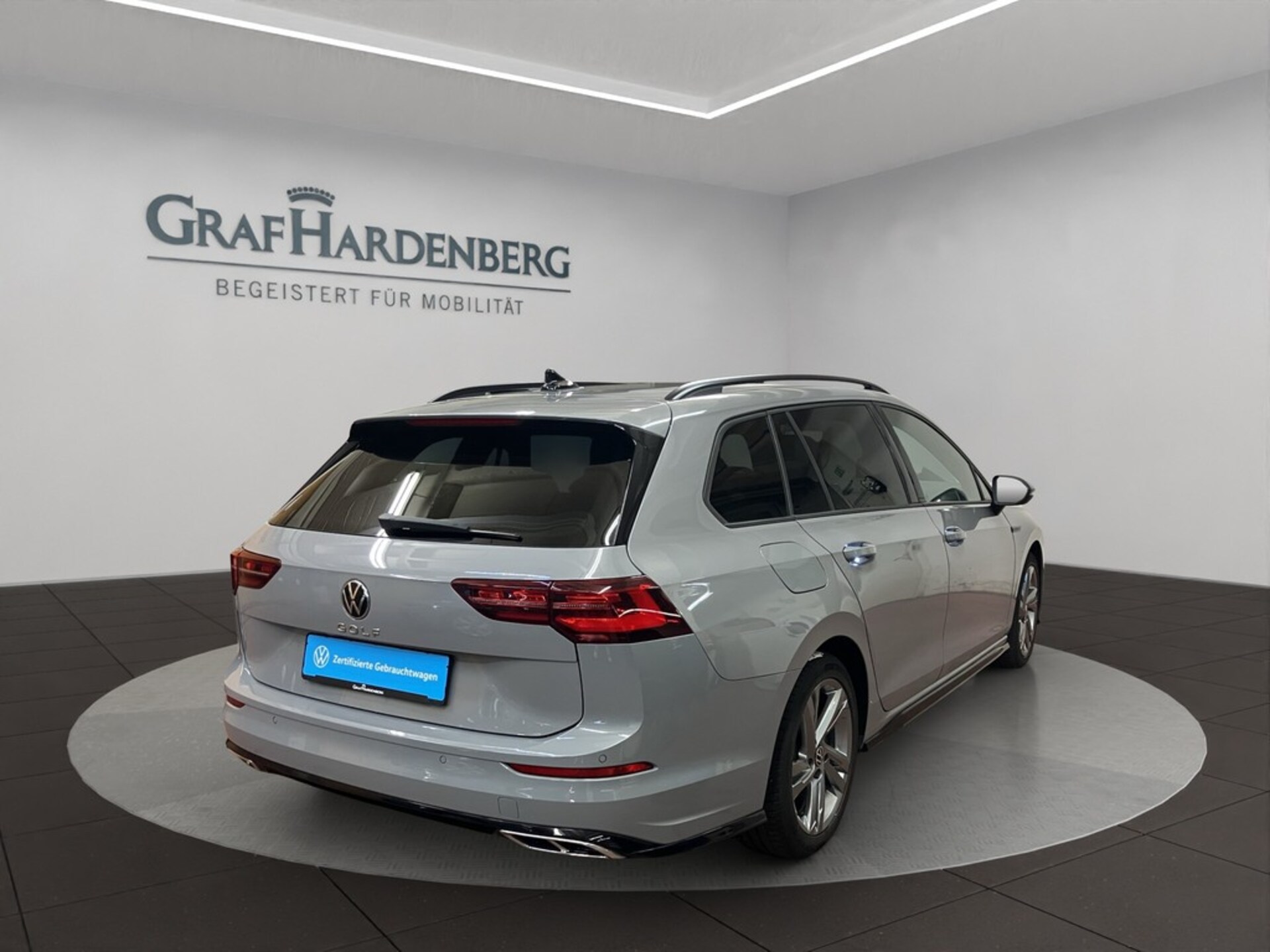 Volkswagen Golf Variant R-Line