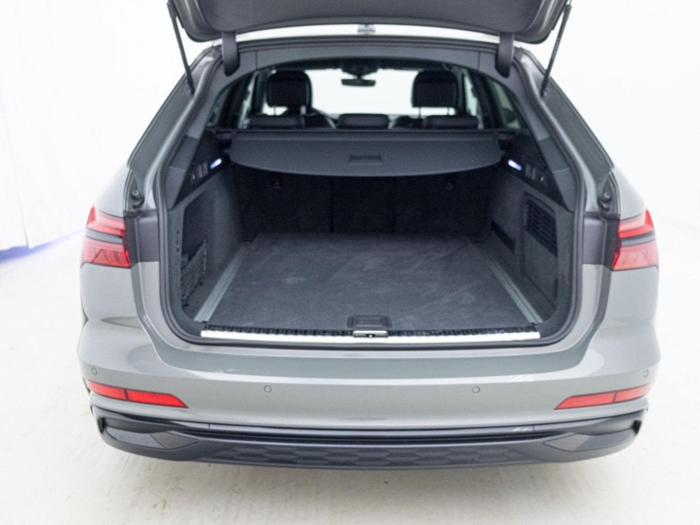 Bild über Audi A6 Avant S line 50 TDI quattro tiptronic - für weitere Informationen kontaktieren Sie den Audi Partner