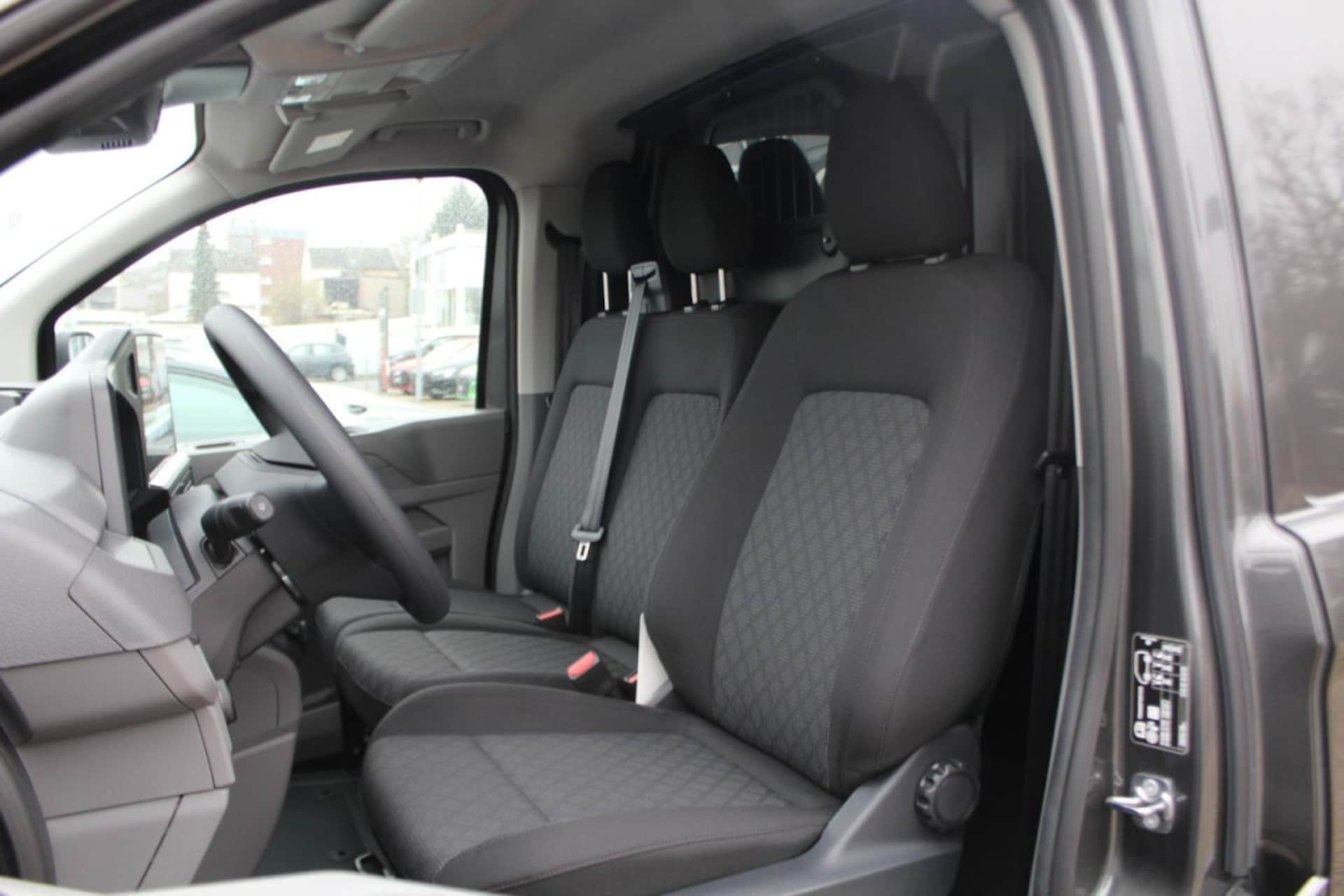 Volkswagen Transporter Kasten langer Radstand