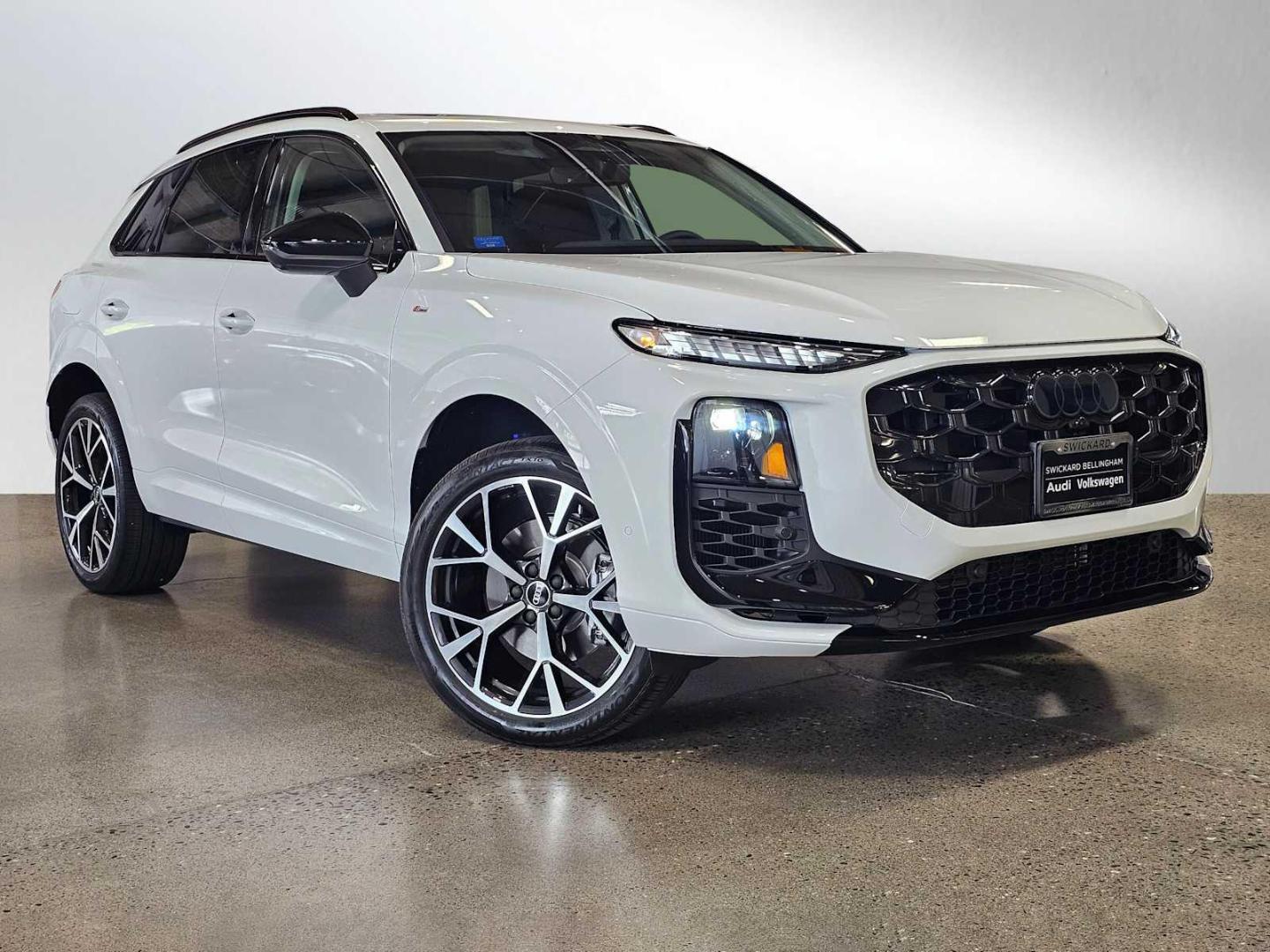 2026 Audi Q3 S line quattro's photo