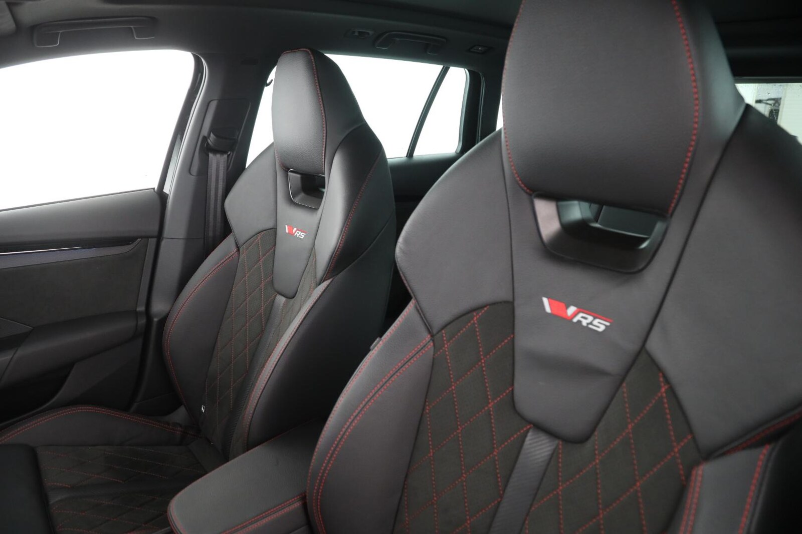 Škoda Octavia Combi – Bild 12