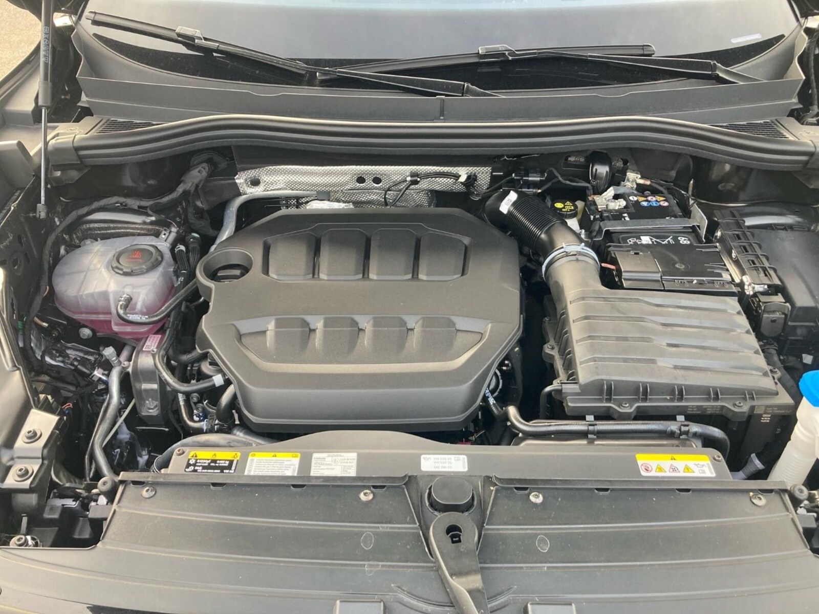 Volkswagen Tiguan – Bild 8