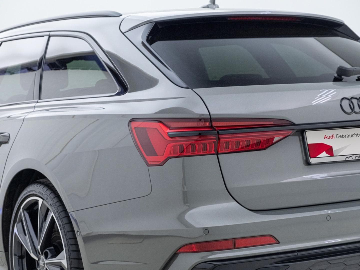Bild über Audi A6 Avant S line 50 TDI quattro tiptronic - für weitere Informationen kontaktieren Sie den Audi Partner