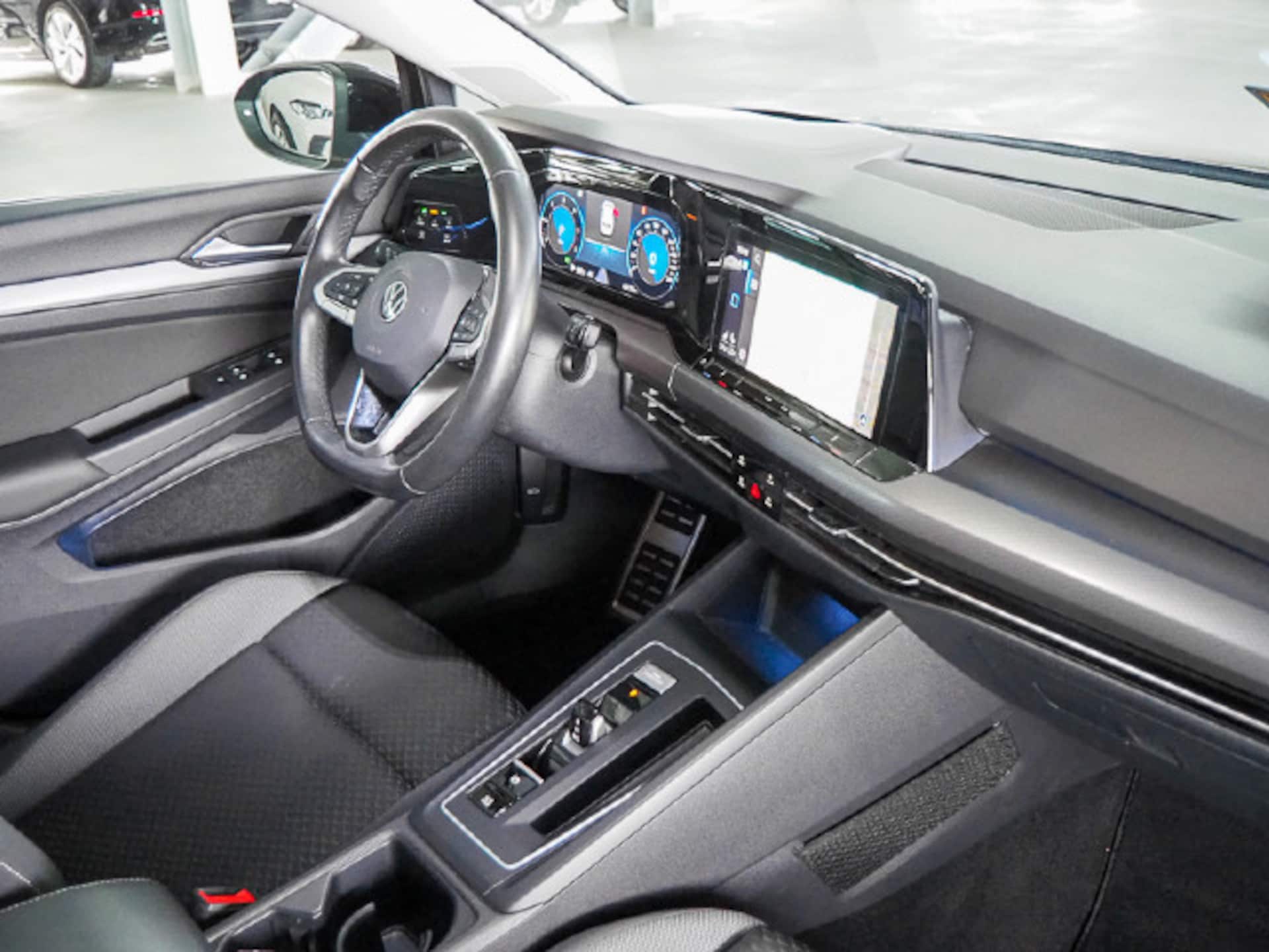 Volkswagen Golf Active