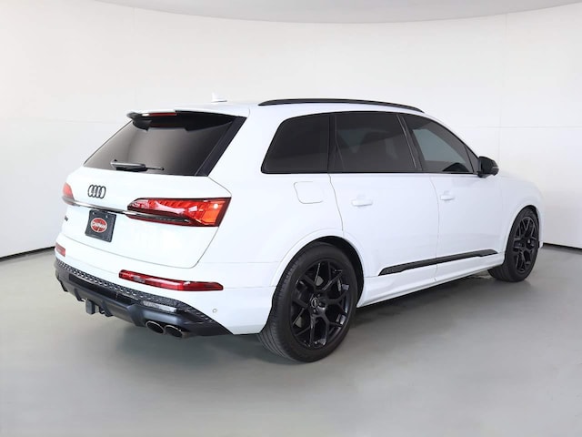 2025 Audi SQ7