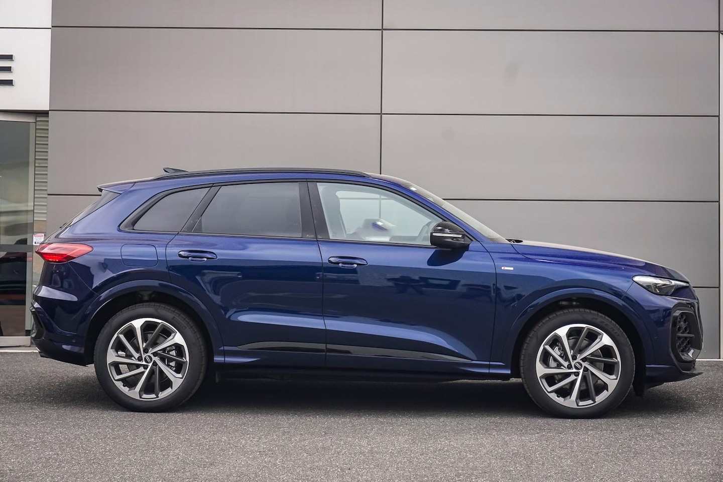 Image about Audi Q5 SUV TFSI 150 kW