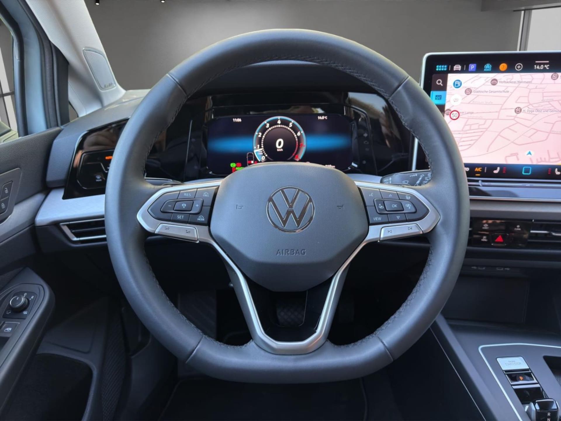 Volkswagen Golf Life