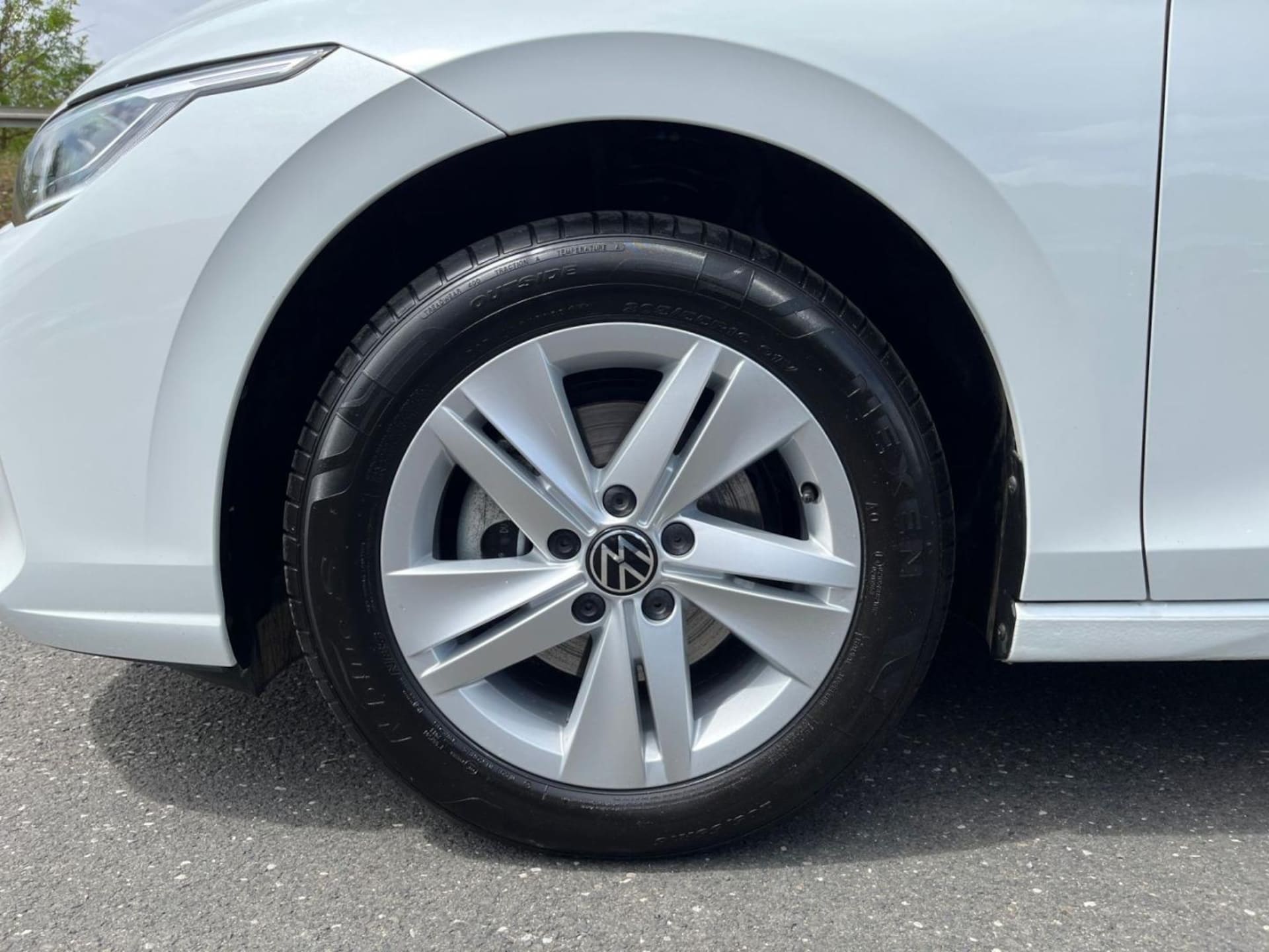 Volkswagen Golf Life
