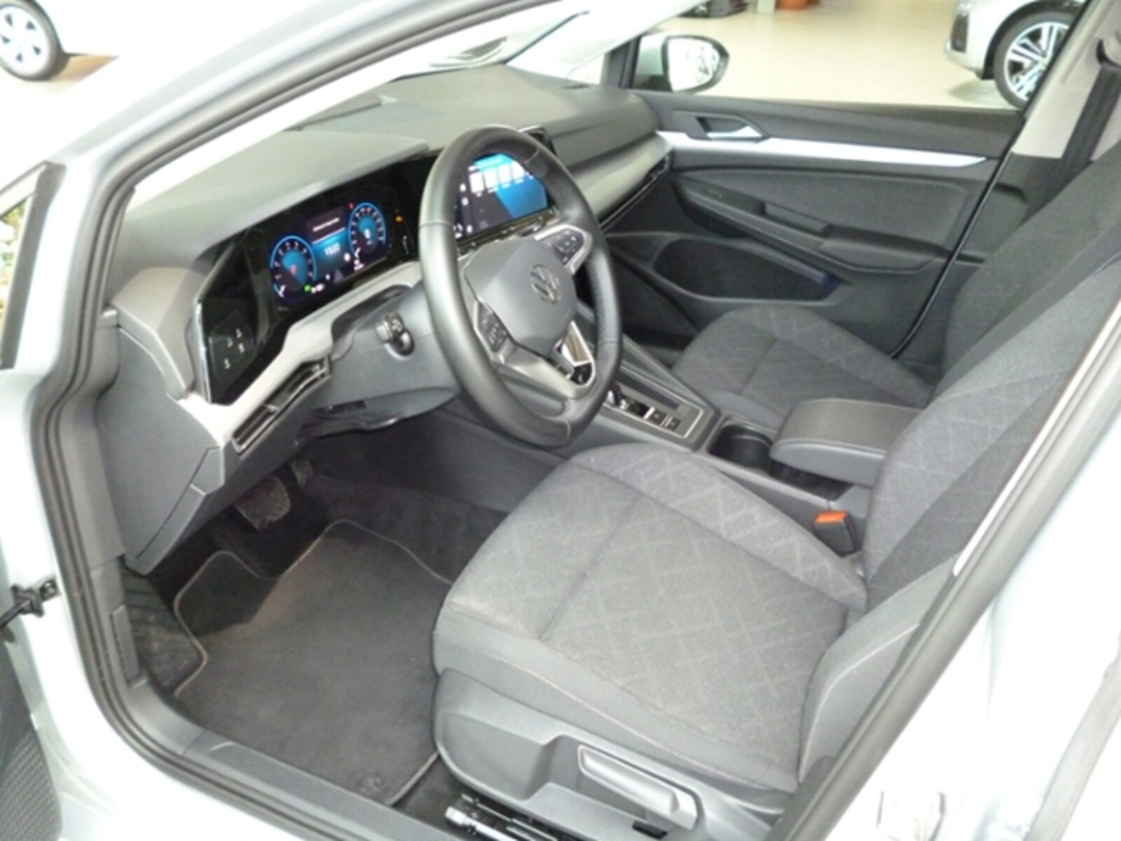 Volkswagen Golf Variant – Bild 7