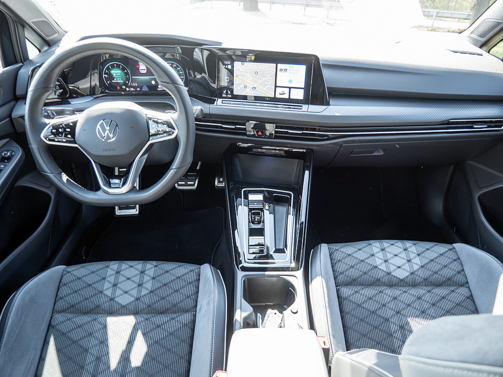 Volkswagen Golf R-Line