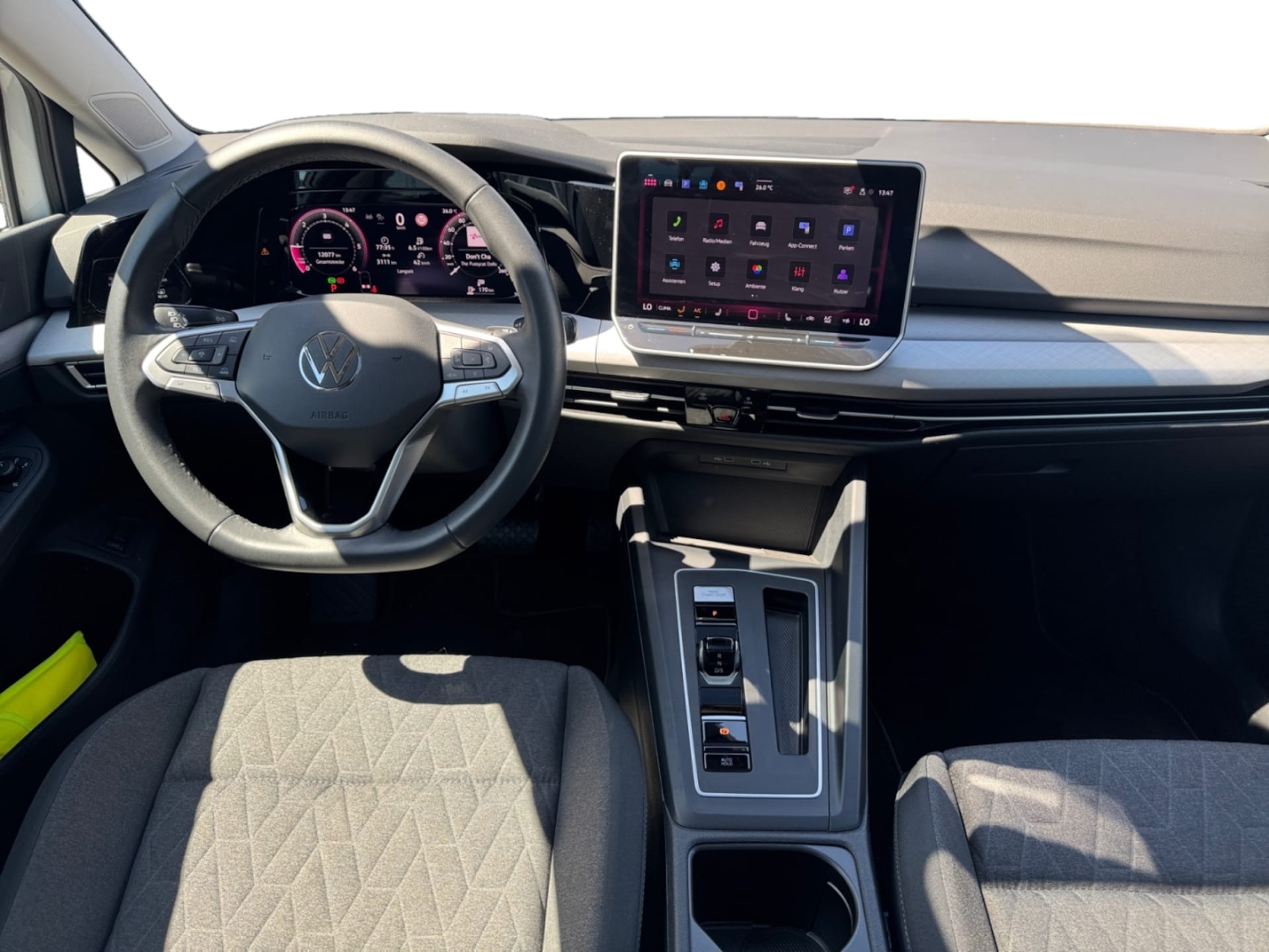 Volkswagen Golf Variant Life