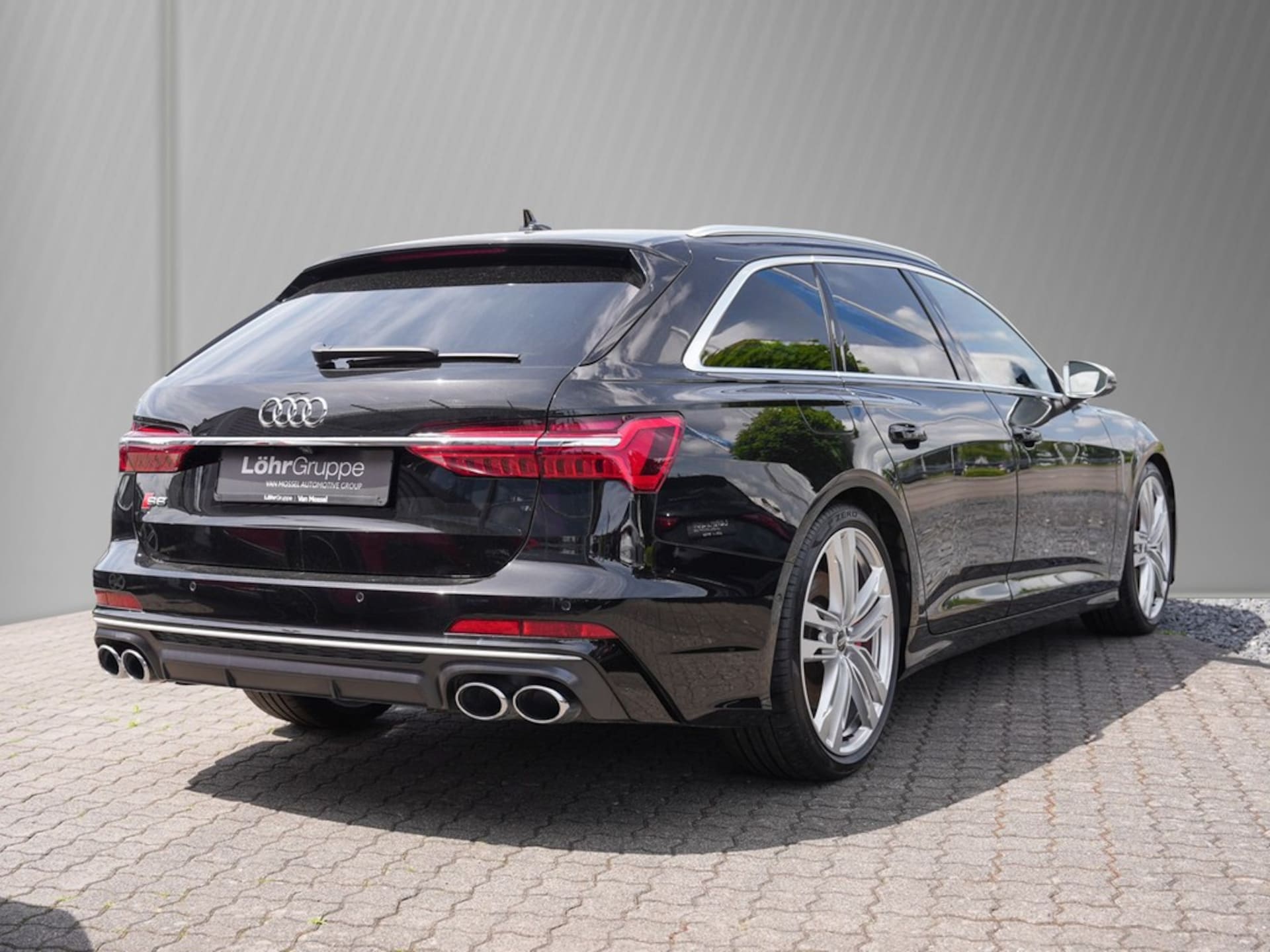 Audi S6 Avant