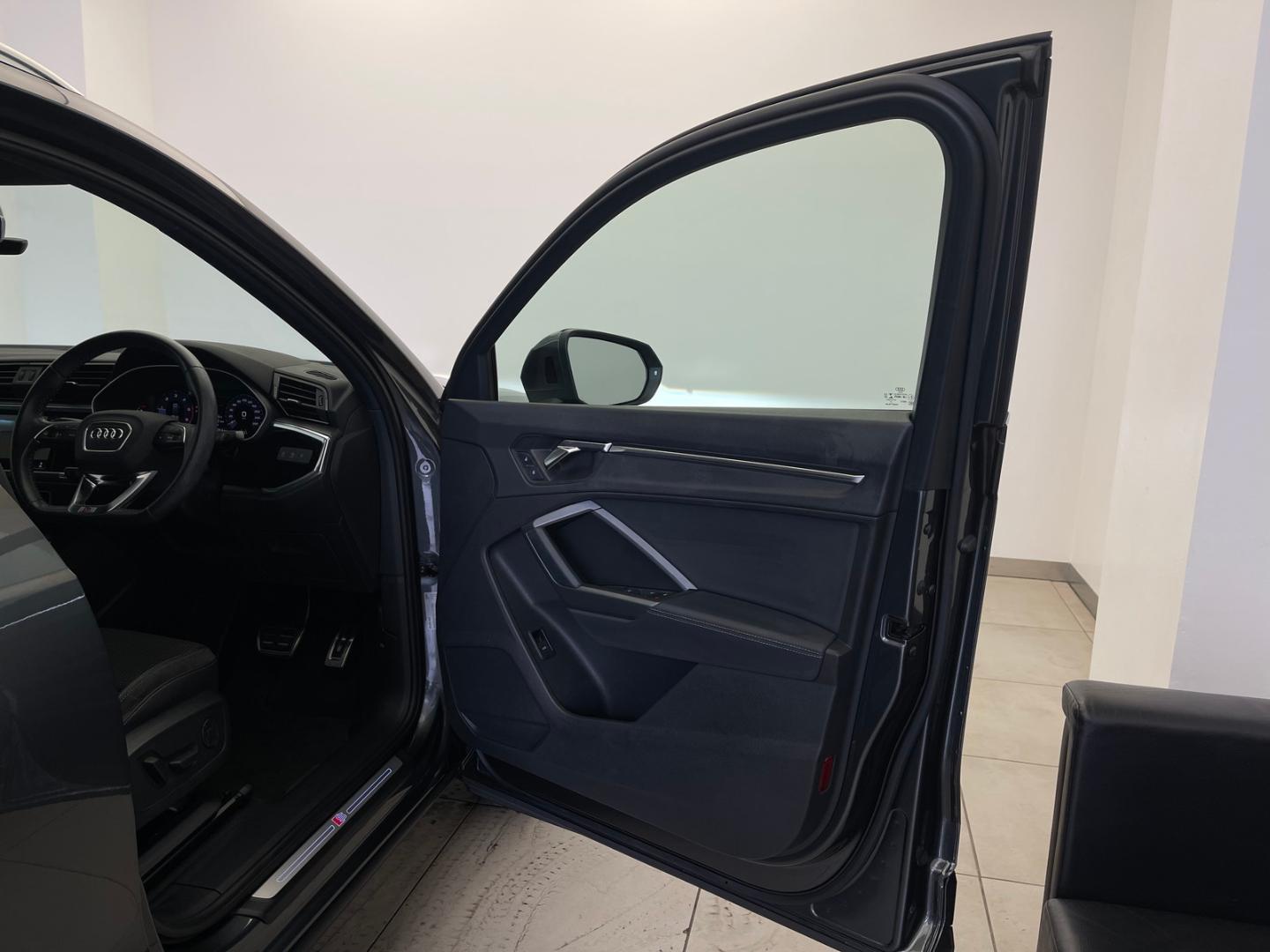 Image about Audi Q3 35 TDI quattro S line 110(150) kW(PS) S tronic