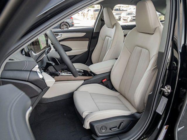 2026 Audi A6 Premium Plus - Photo 12