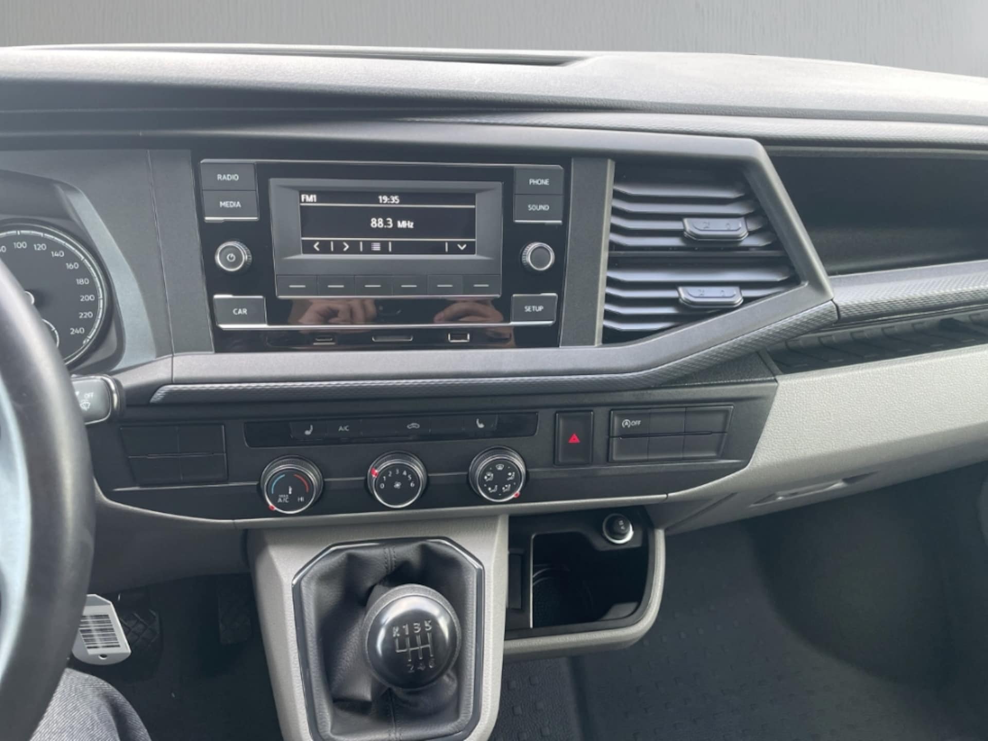 Volkswagen T6.1 Transporter Kasten langer Radstand