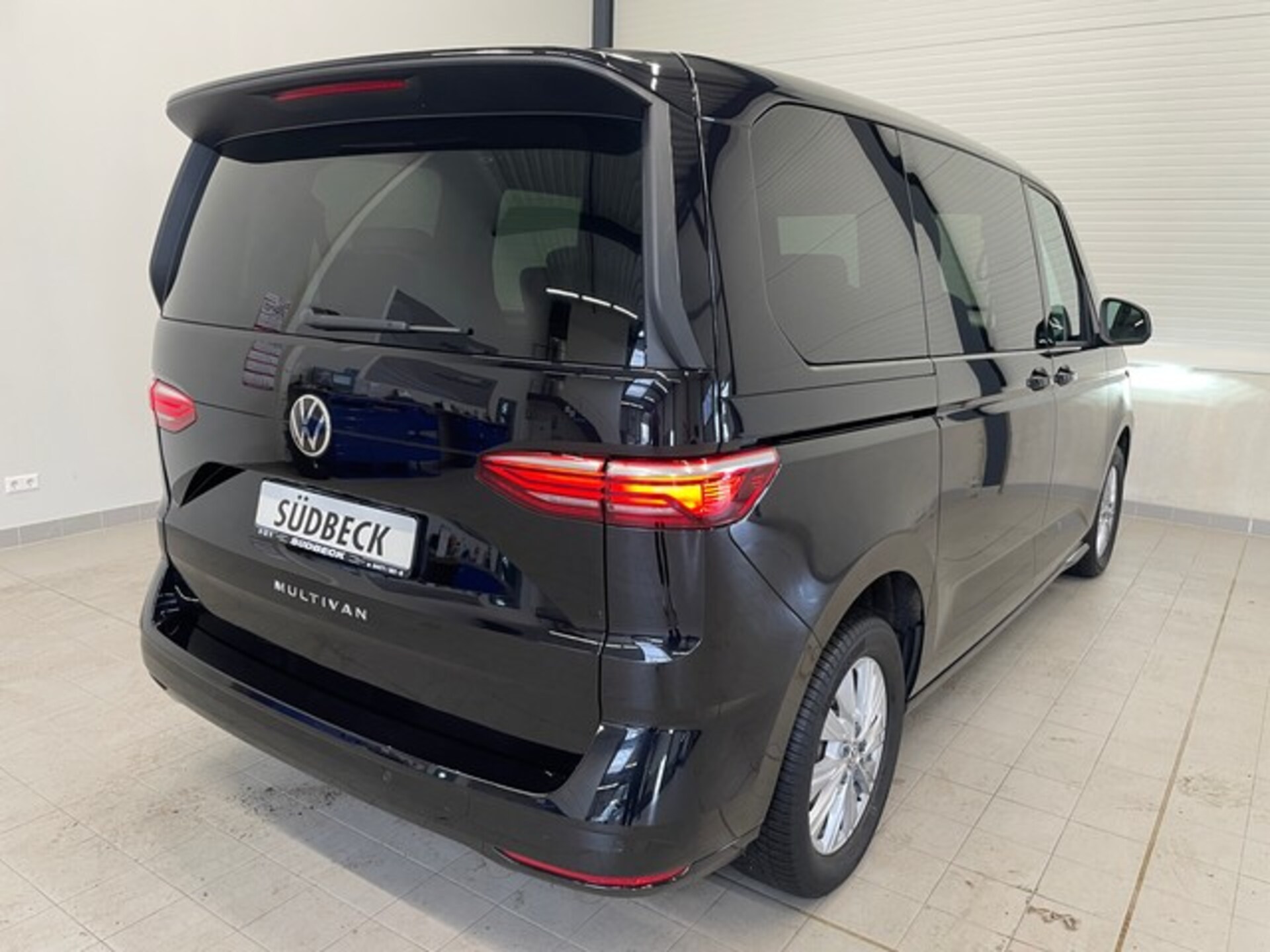 Volkswagen Multivan Basis-Modell
