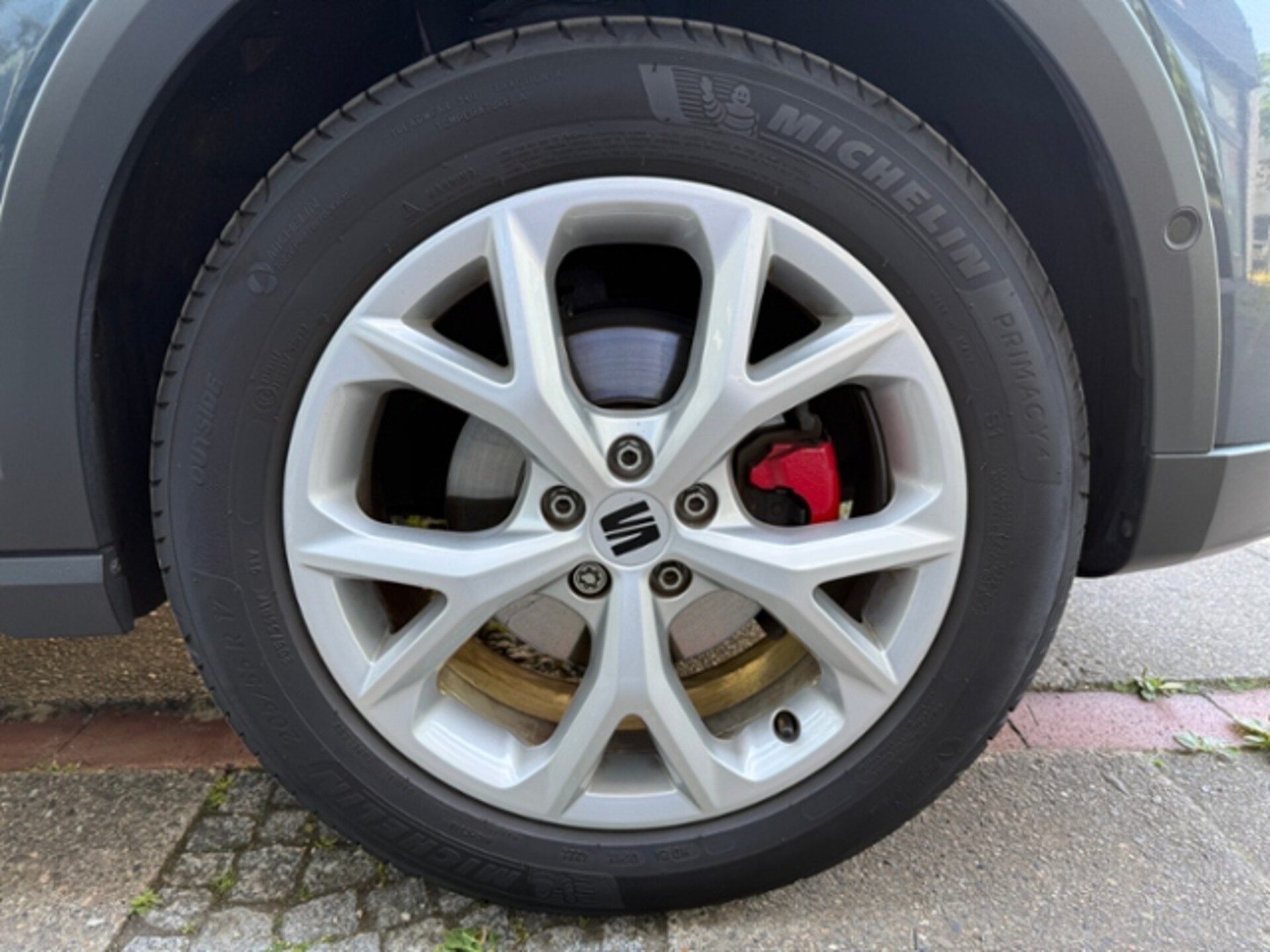 SEAT Arona FR