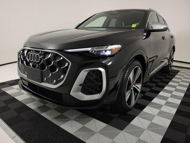 Photo of 2025 Audi SQ5