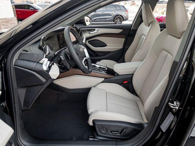 2026 Audi A6 Premium Plus - Photo 13