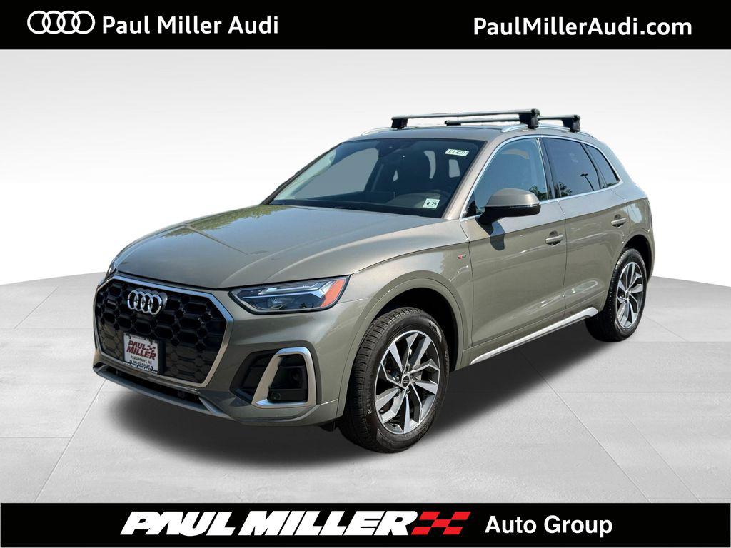 2024 Audi Q5 45 Premium Plus's photo